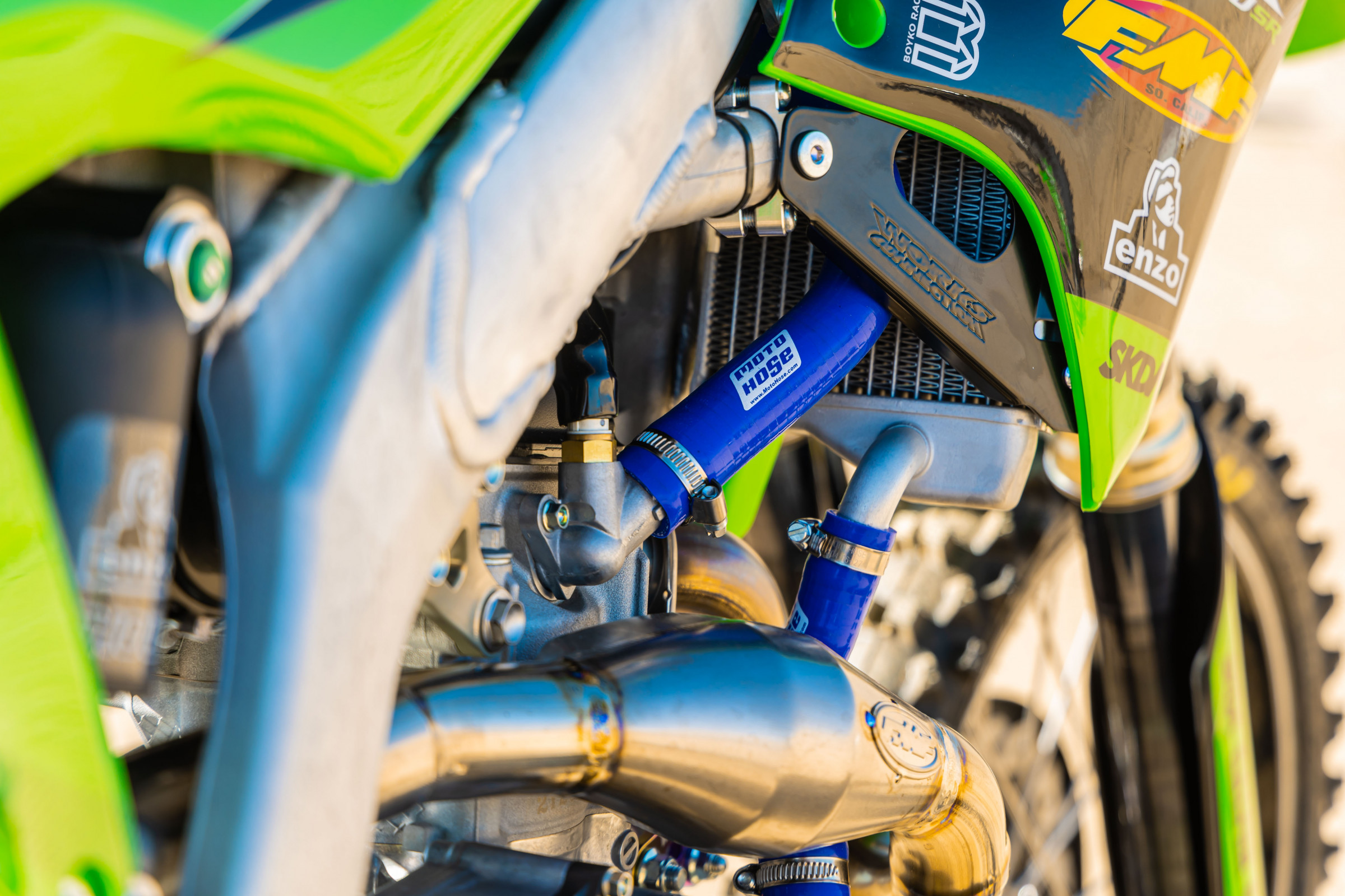 Kawasaki KX450 Garage Build