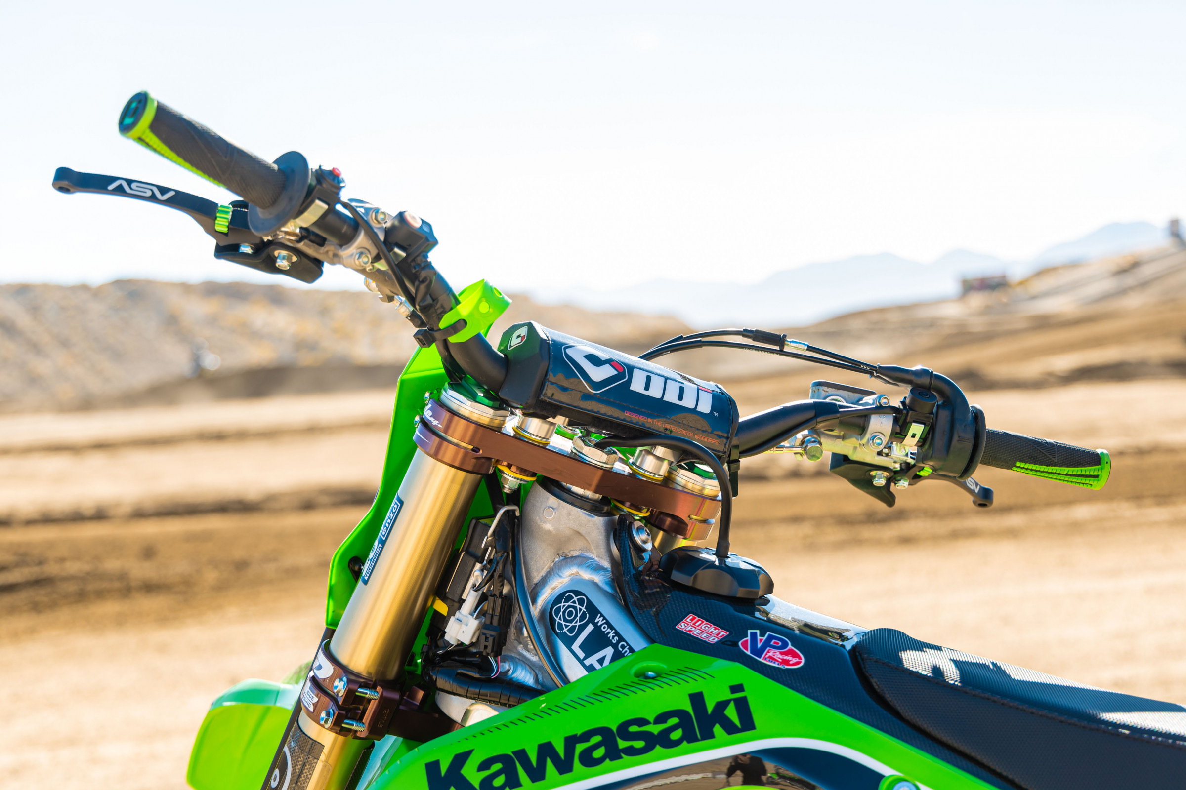 Kawasaki KX450 Garage Build