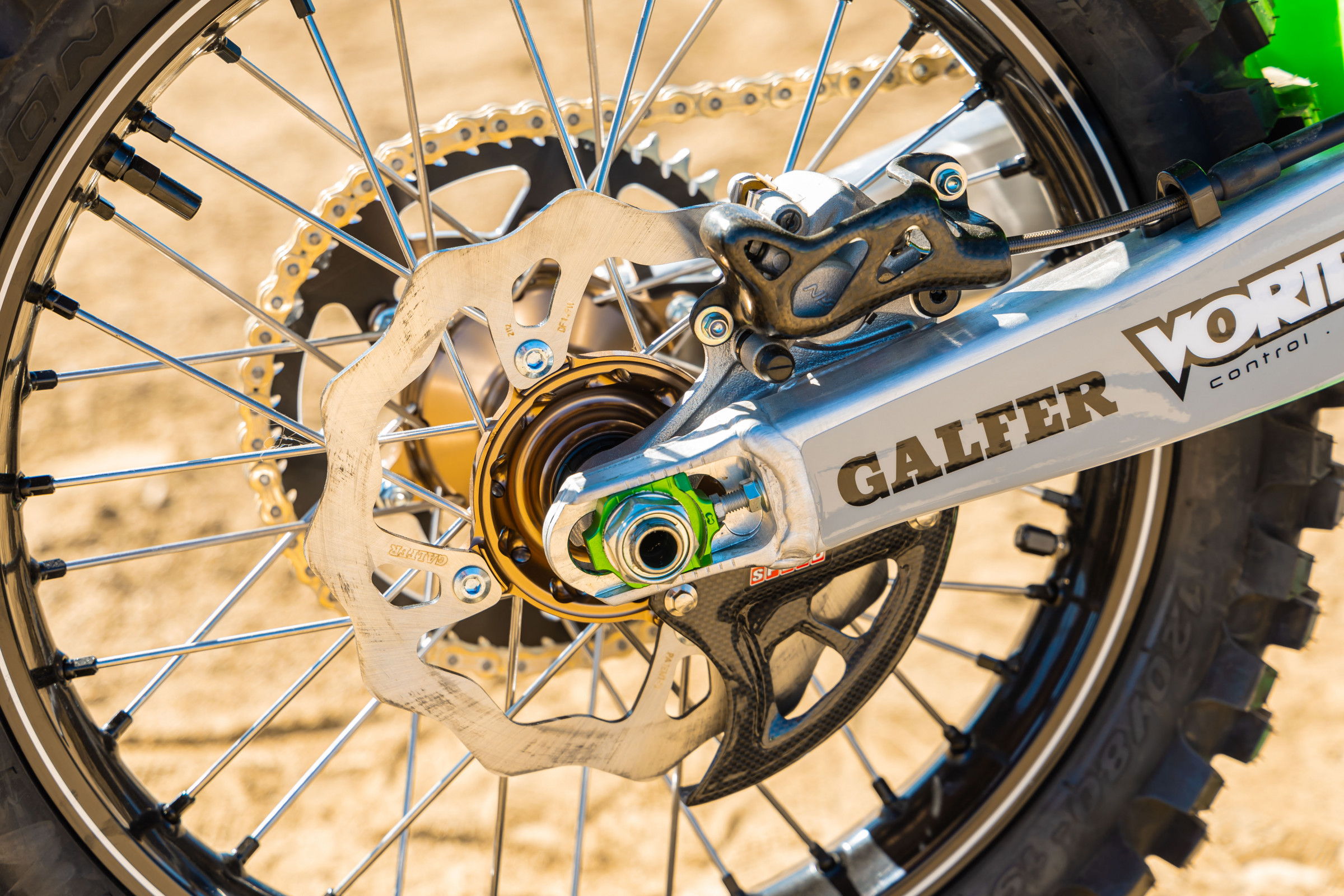 Kawasaki KX450 Garage Build