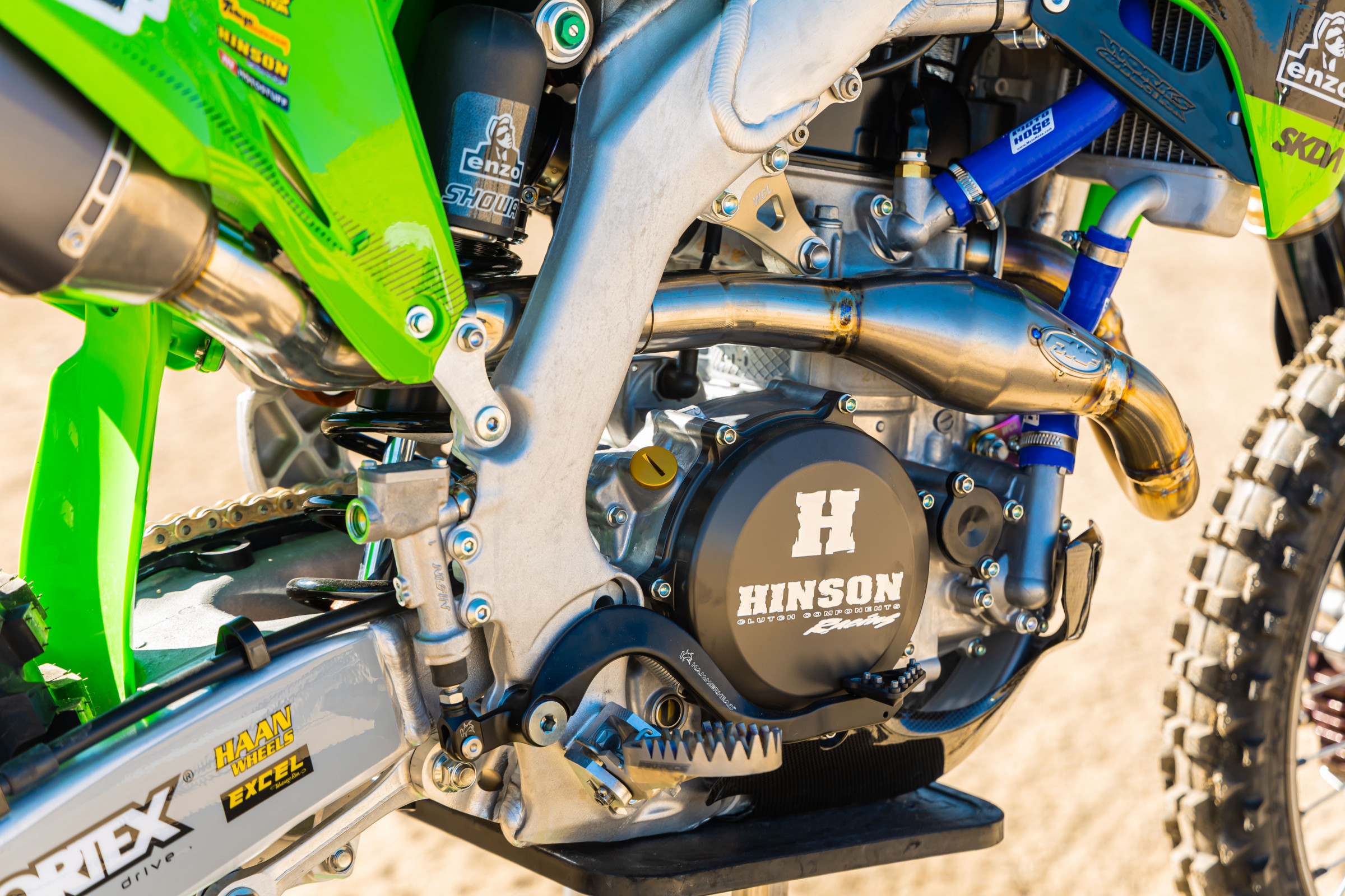 Kawasaki KX450 Garage Build