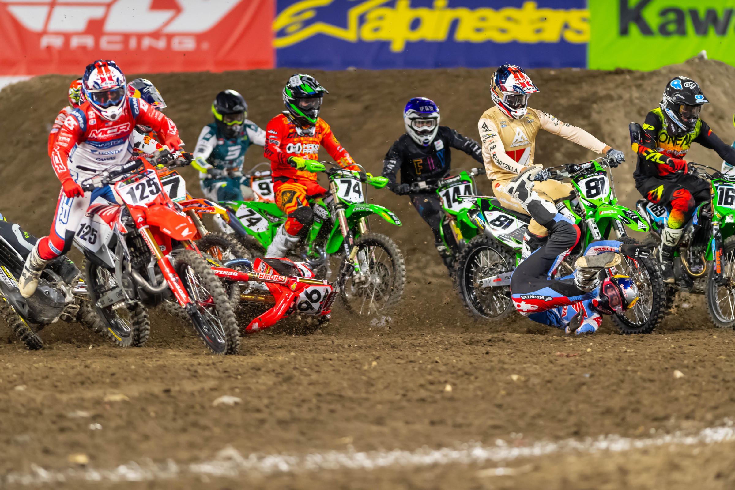 Tough start to Hunter Lawrence's 450SX career as he did not qualify into the main event.