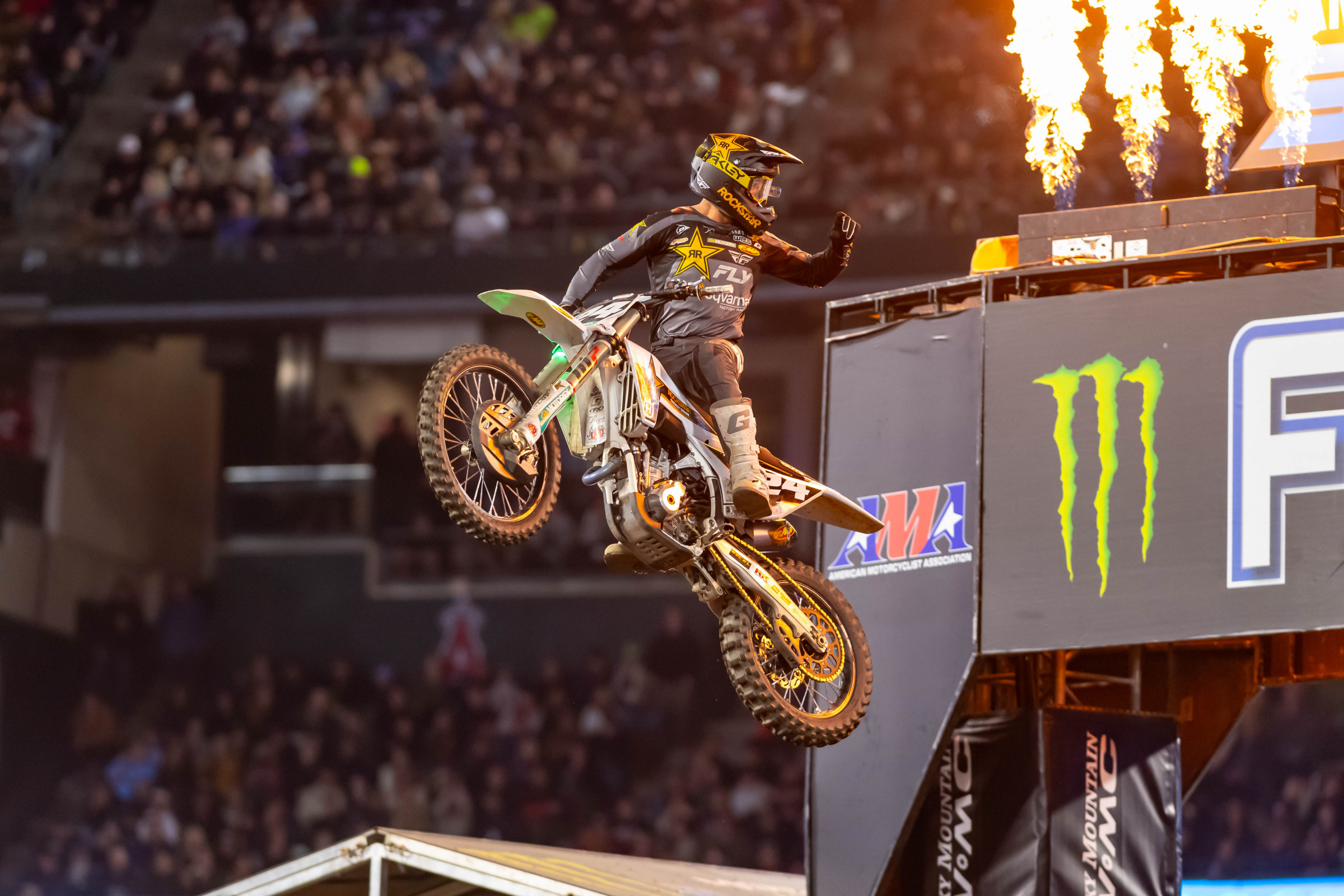 Hampshire will carry the red plate into round two.