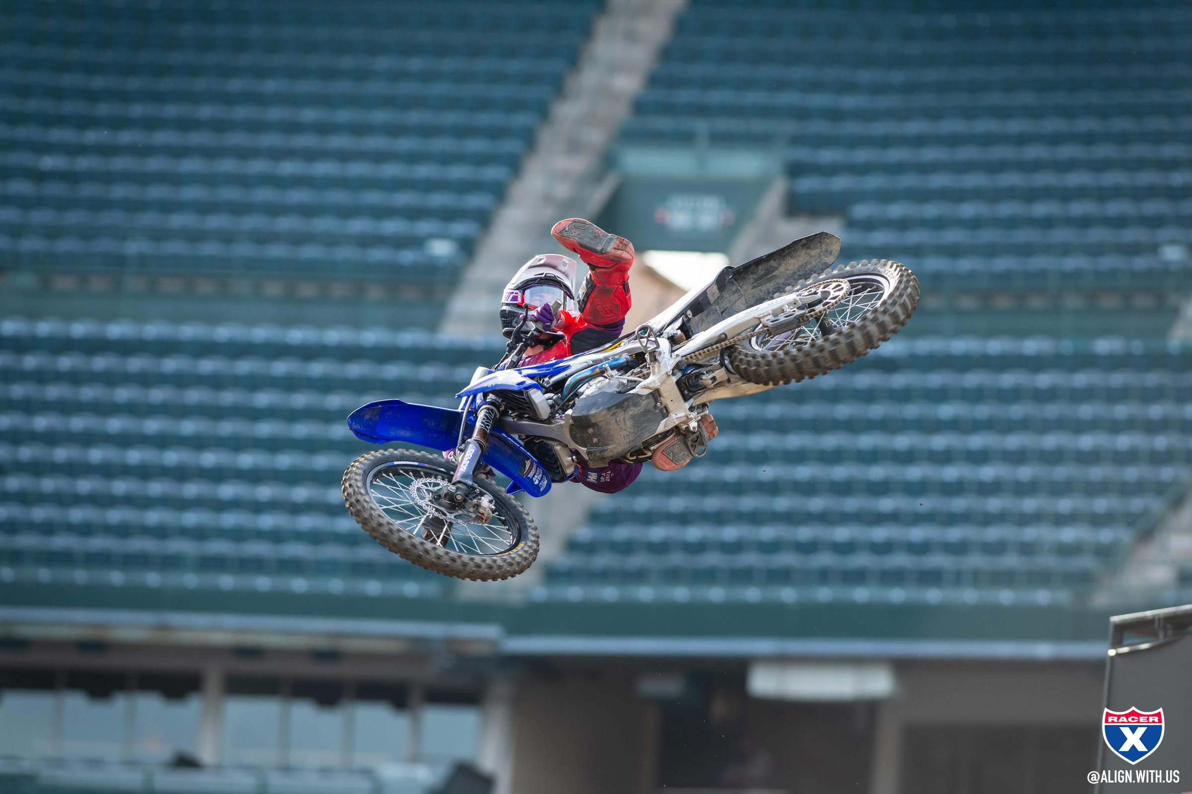 Photo Gallery From The 2024 Anaheim 1 Supercross Racer X   280717 2024anaheimonealignmediaxracerx068 