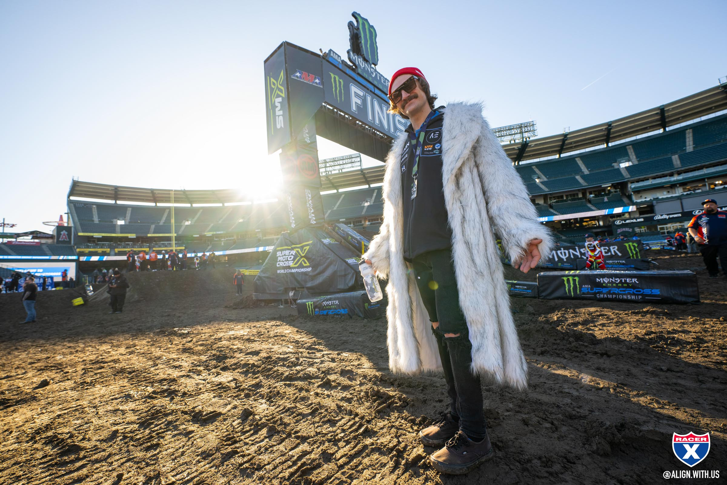 Photo Gallery From The 2024 Anaheim 1 Supercross Racer X   280768 2024anaheimonealignmediaxracerx031 