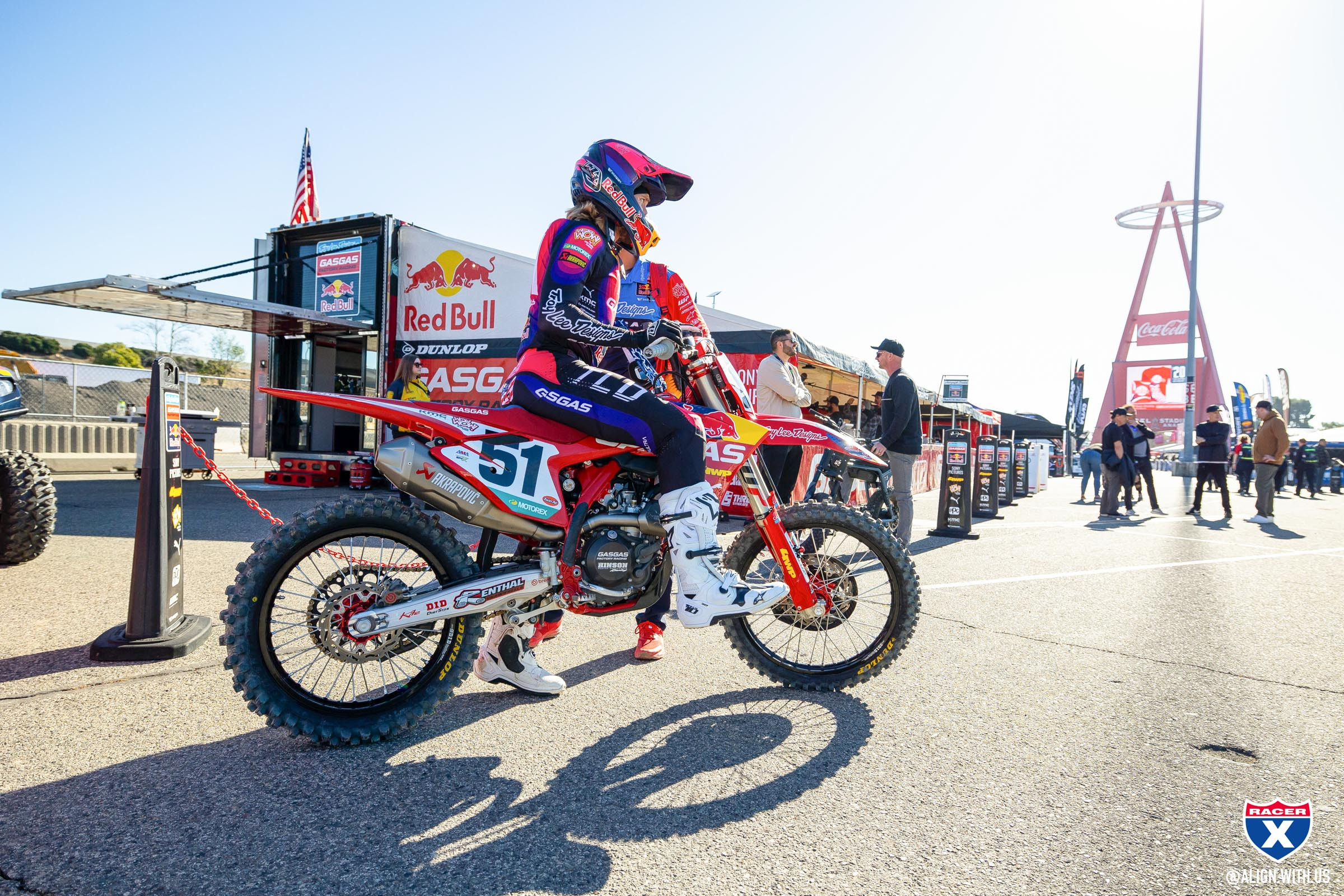 Photo Gallery From The 2024 Anaheim 1 Supercross Racer X   280806 2024anaheimonealignmediaxracerx040 