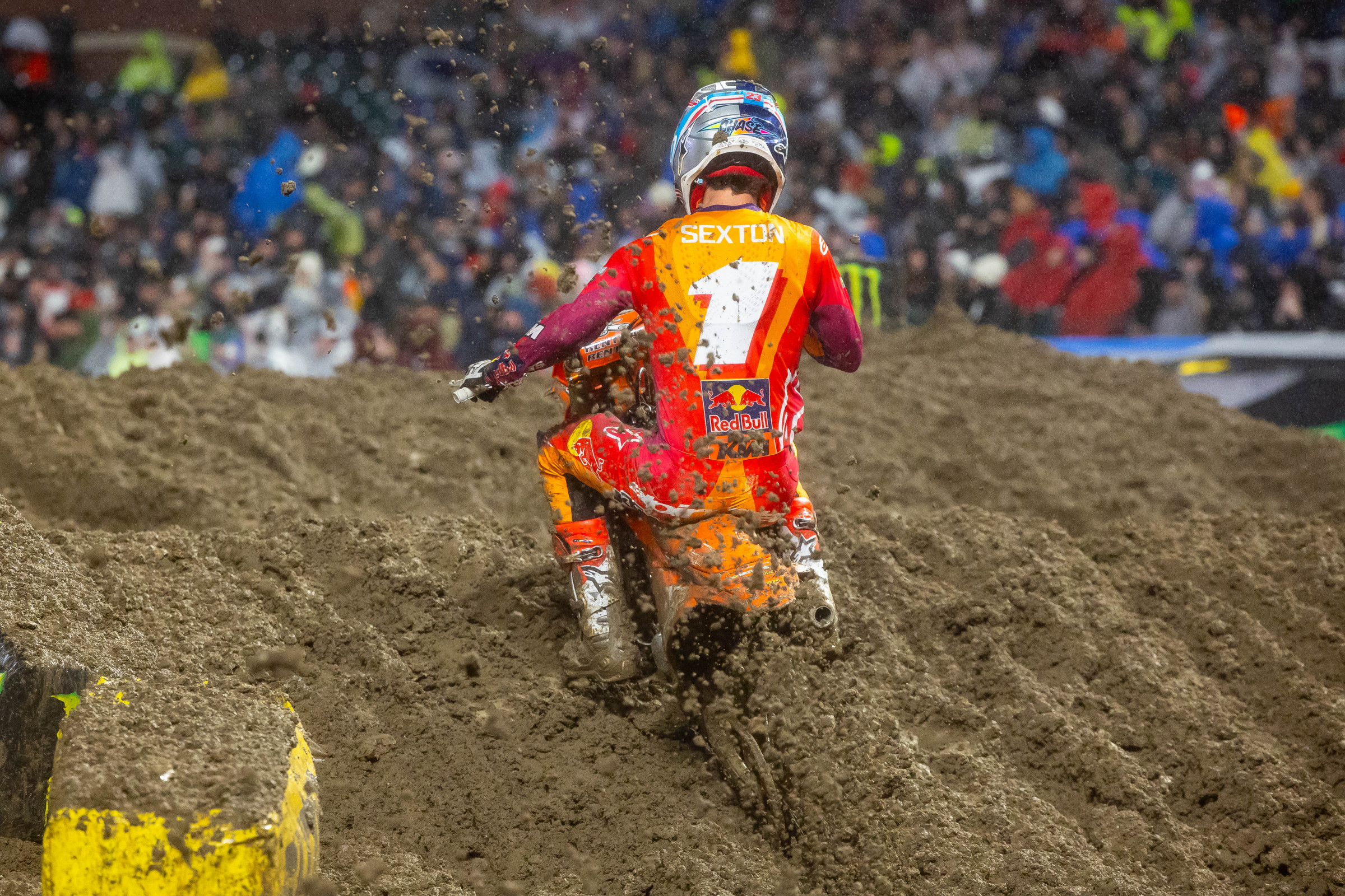 Sexton's super start was the perfect antidote for a mud race.