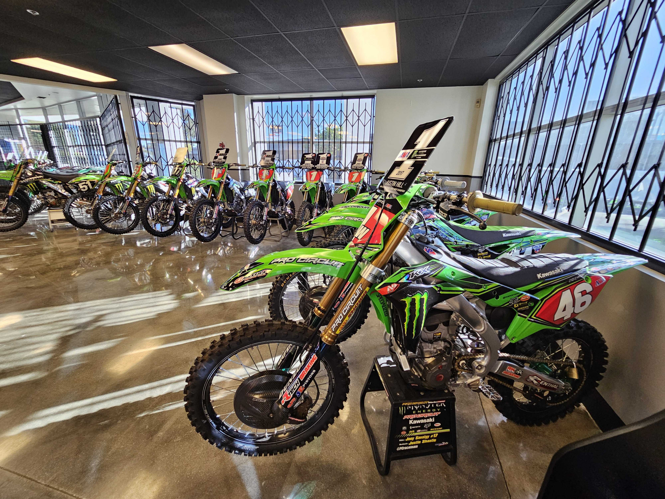 Mitch (Payton) has a bunch of #1 plates. Mitch (Kendra) does not.