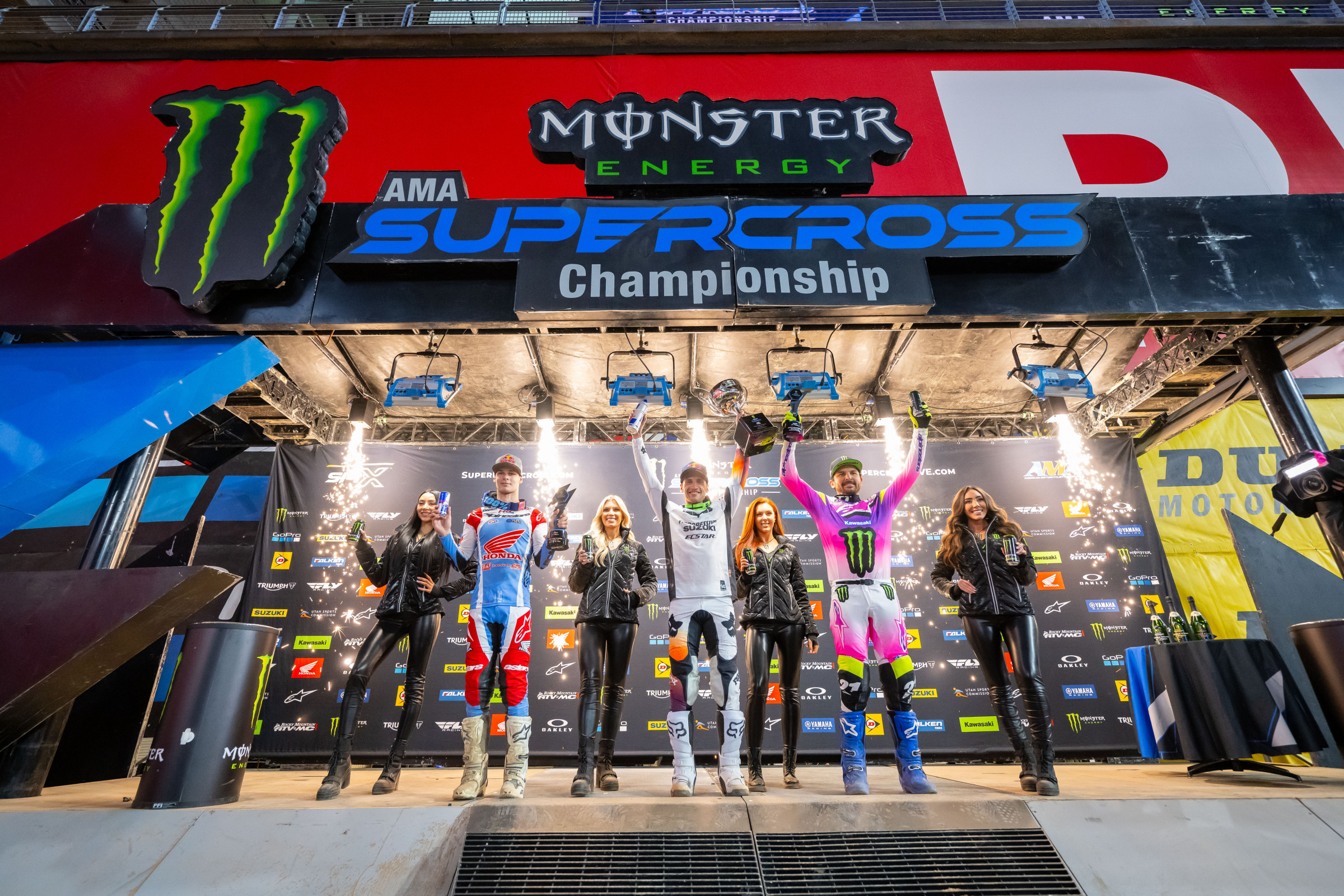 The 2024 Glendale Supercross 450SX podium.
