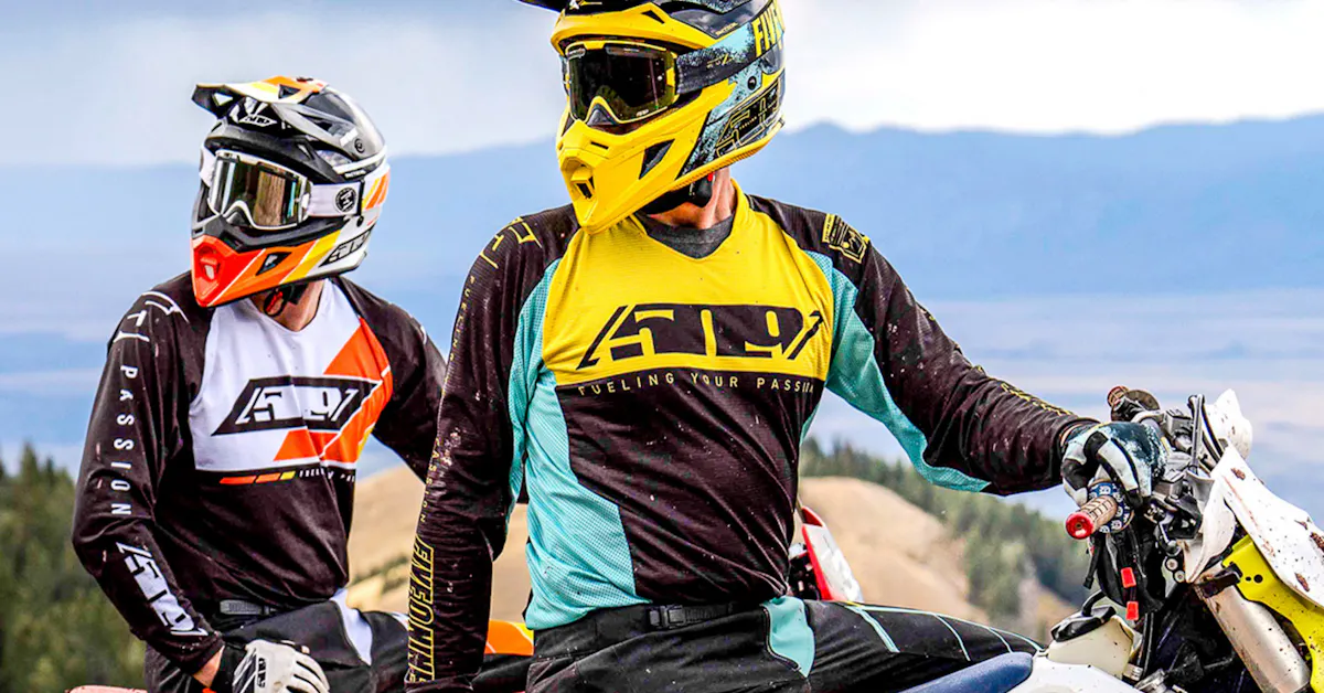 509 helmet colorful dirt bike helmet Altitude 2.0 Carbon Fiber - Orange Pop Experience the new Atmosphere Offroad Helmet 509 Altitude MX Offroad Dirt
