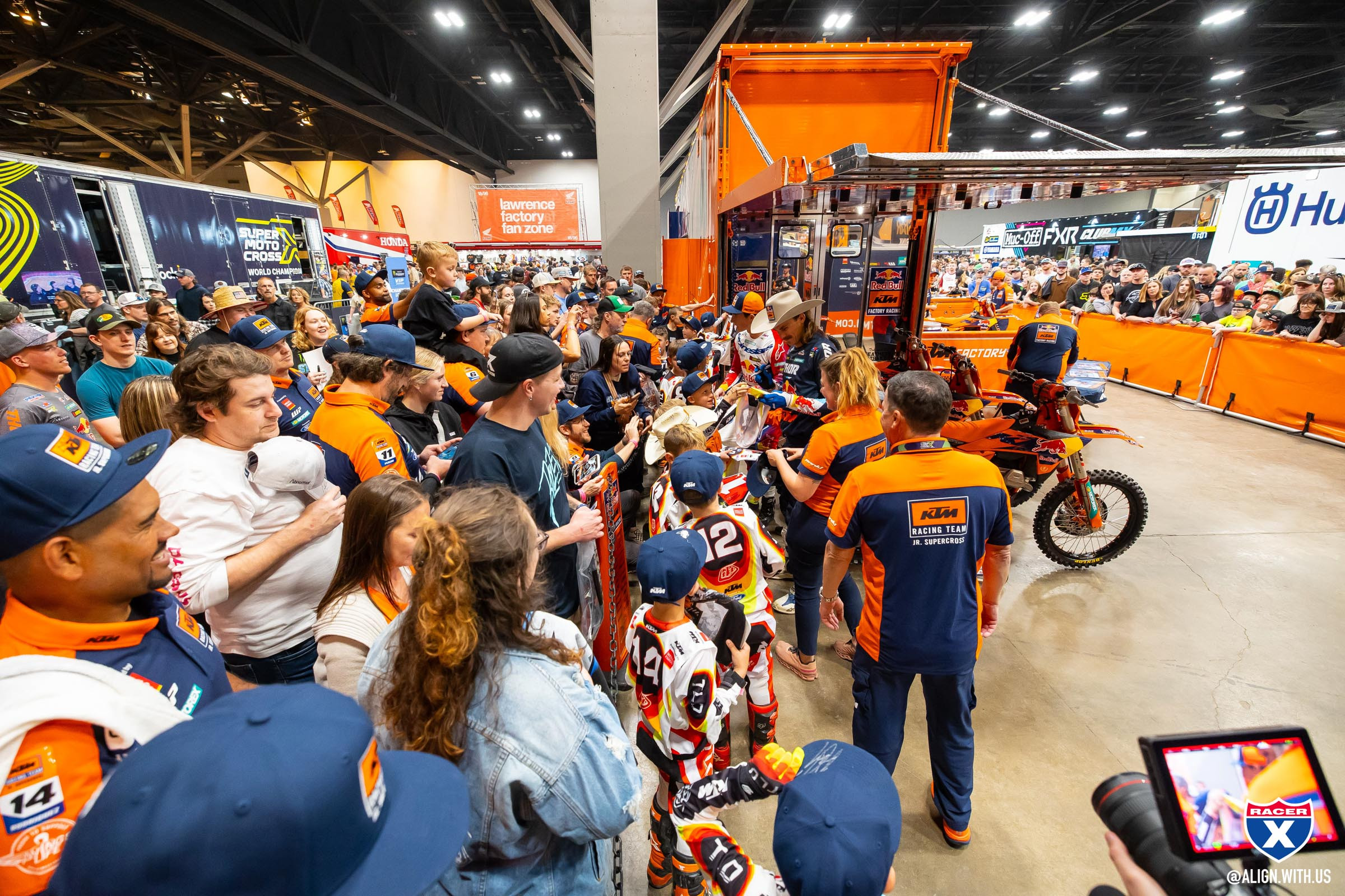 2024_ST_LOUIS_SX_ALIGN_MEDIA_X_RACER_X_050