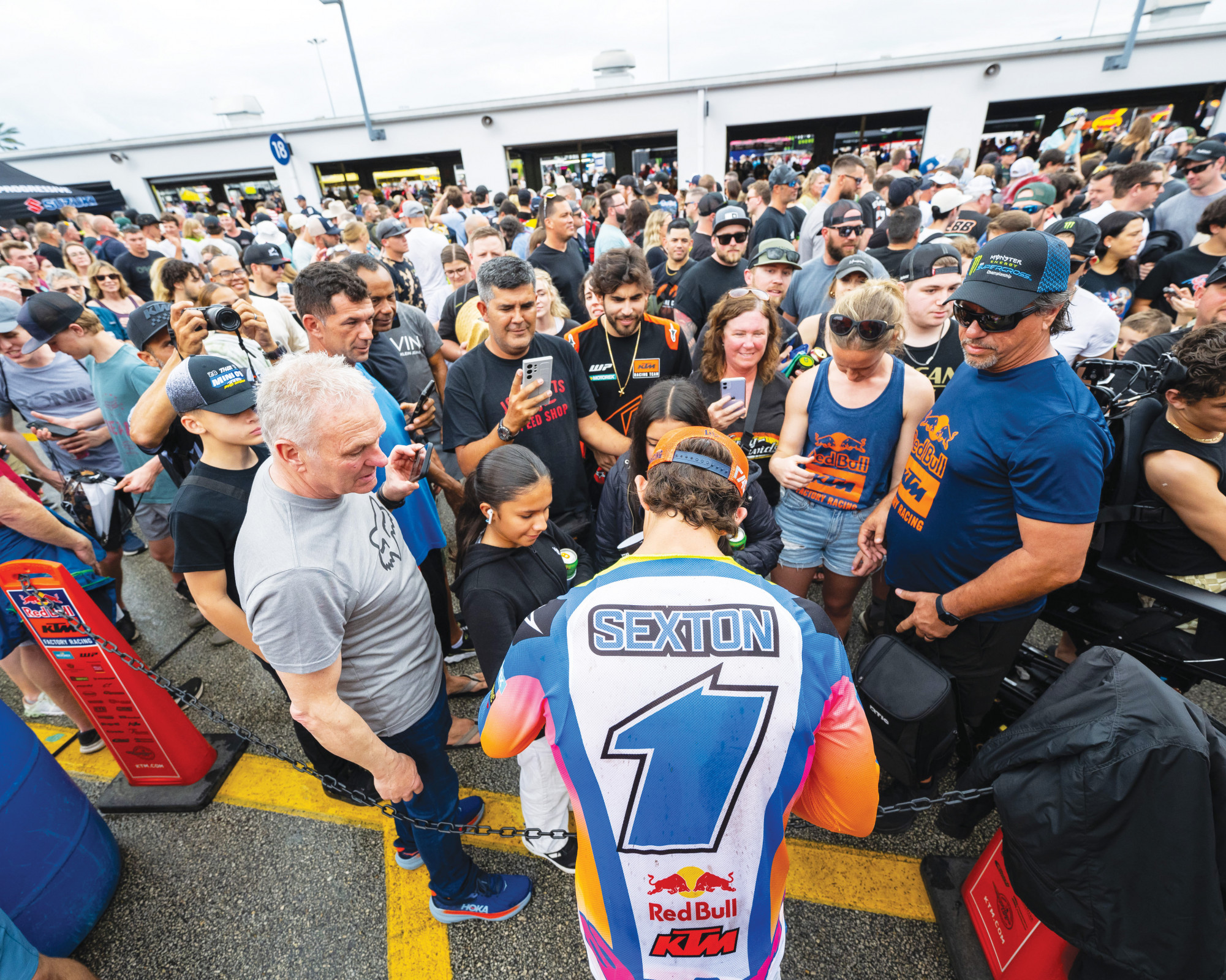 Defending champ Chase Sexton had quite the crowd outside his Daytona garage.
