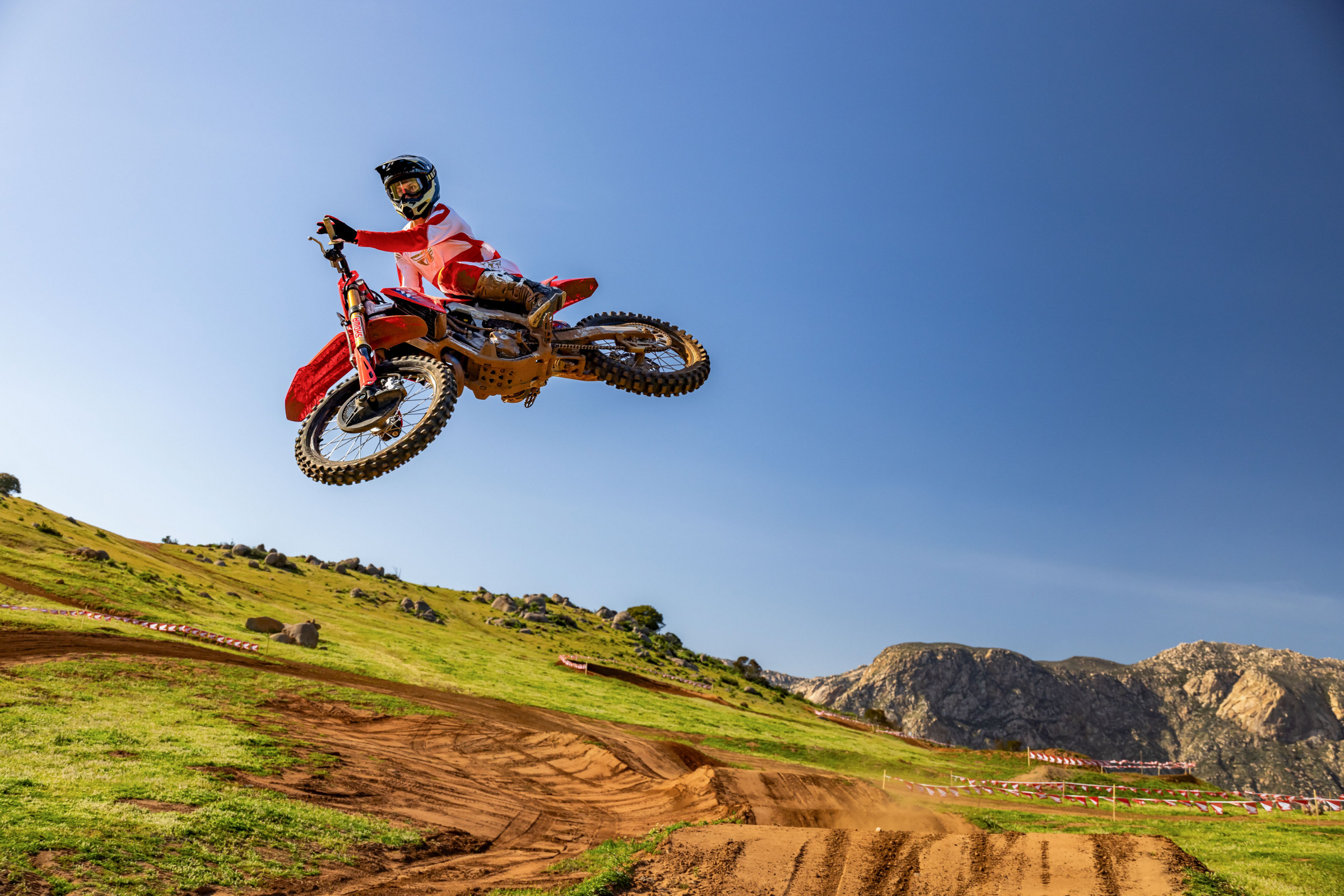 25 Honda CRF250RWE_action_24