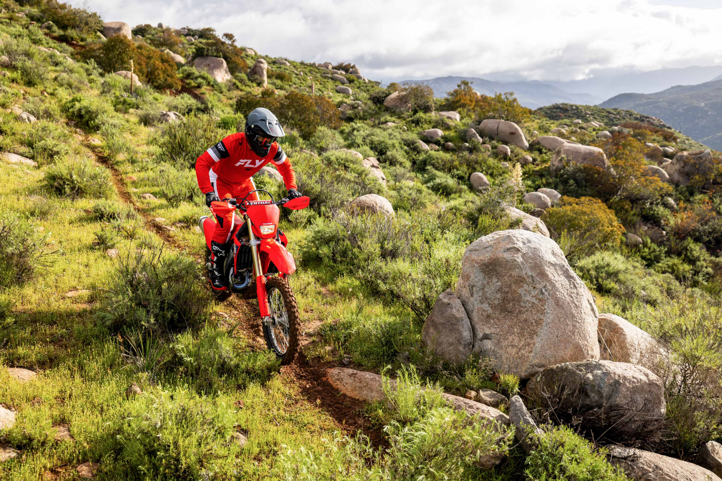 25 Honda CRF450X_action_2