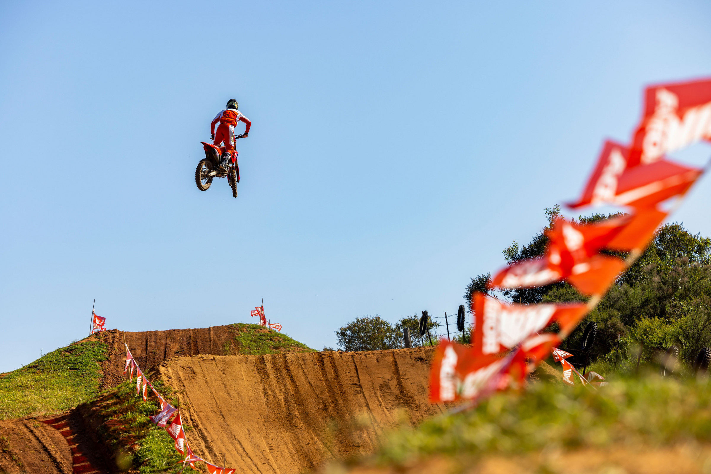 25 Honda CRF250RWE_action_19