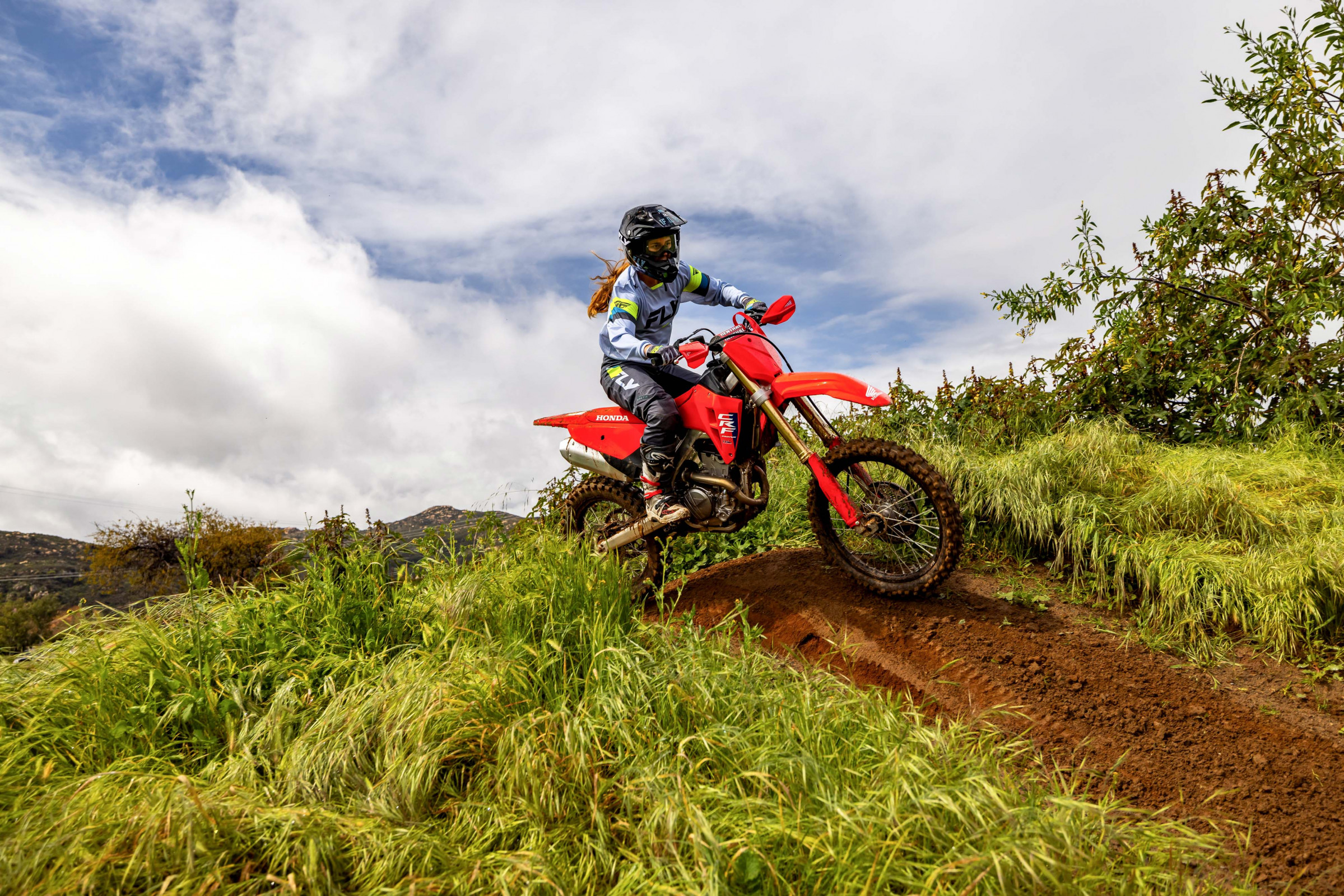 25 Honda CRF250RX_action_9
