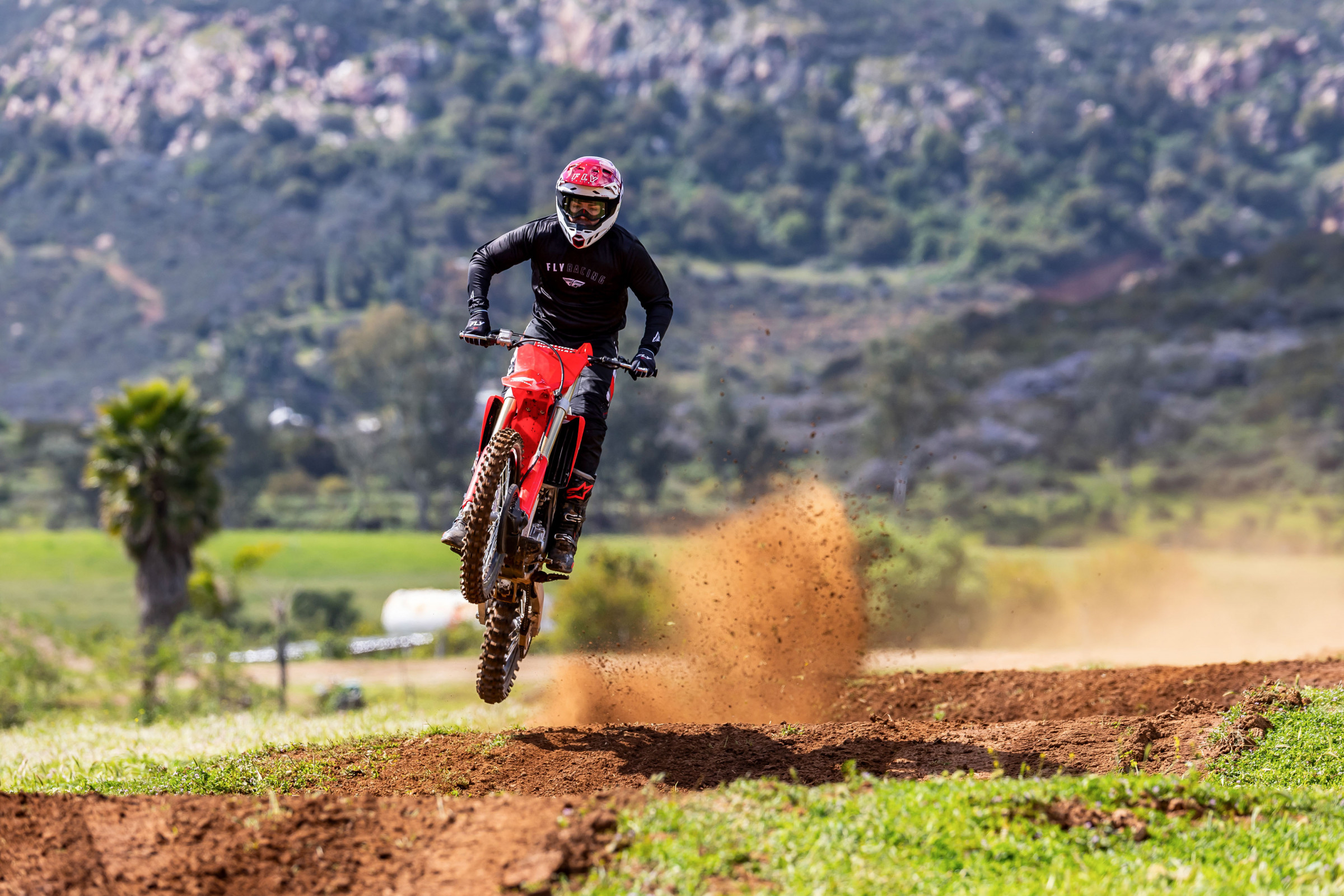 25 Honda CRF250R_action_1