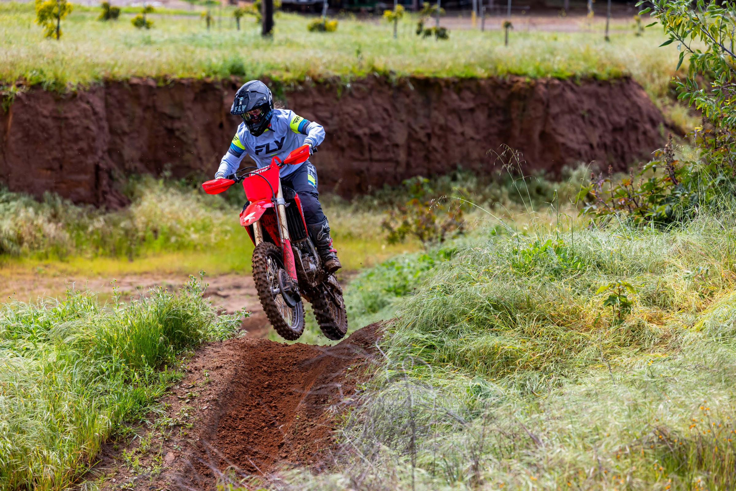 25 Honda CRF250RX_action_14