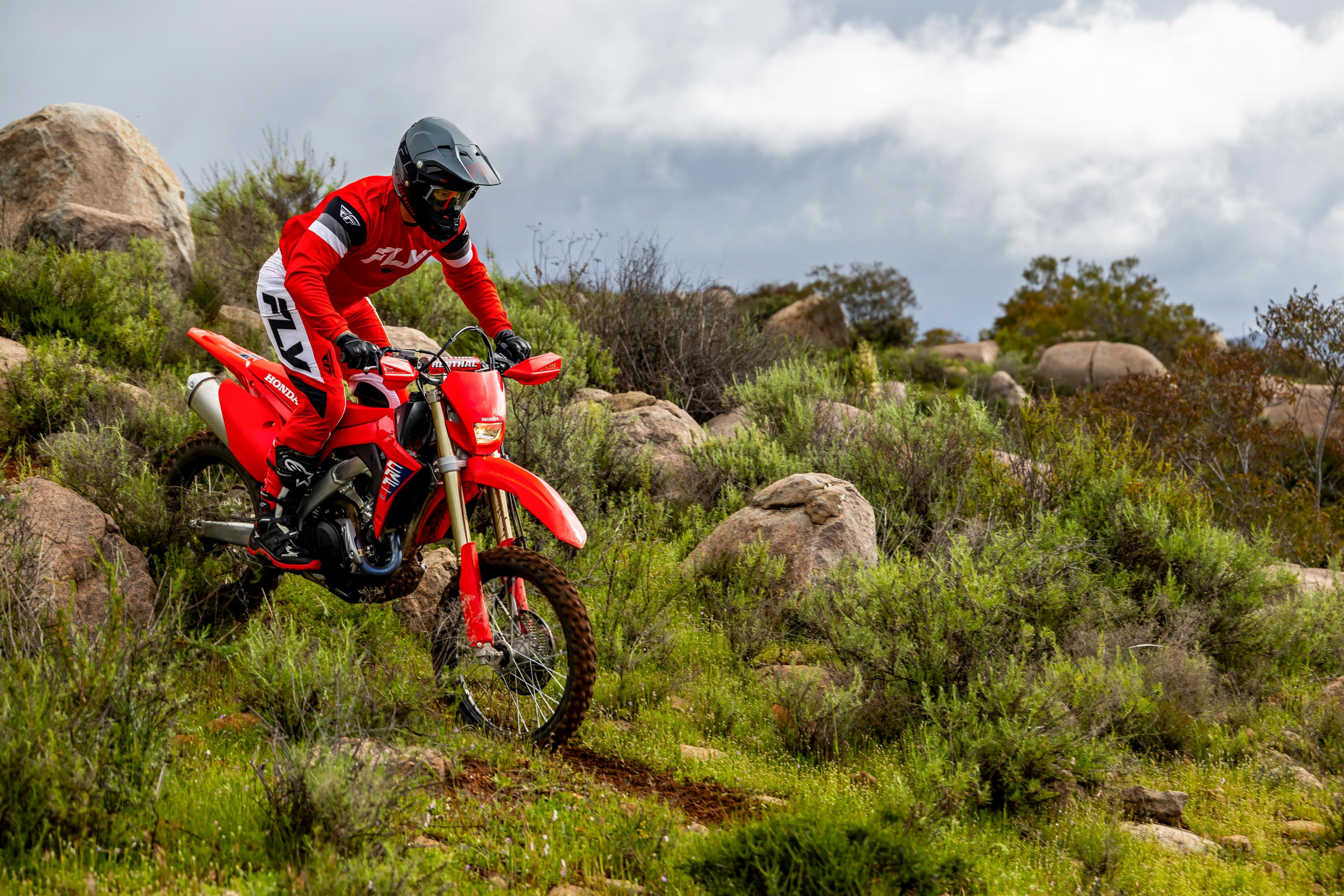 25 Honda CRF450X_action_15