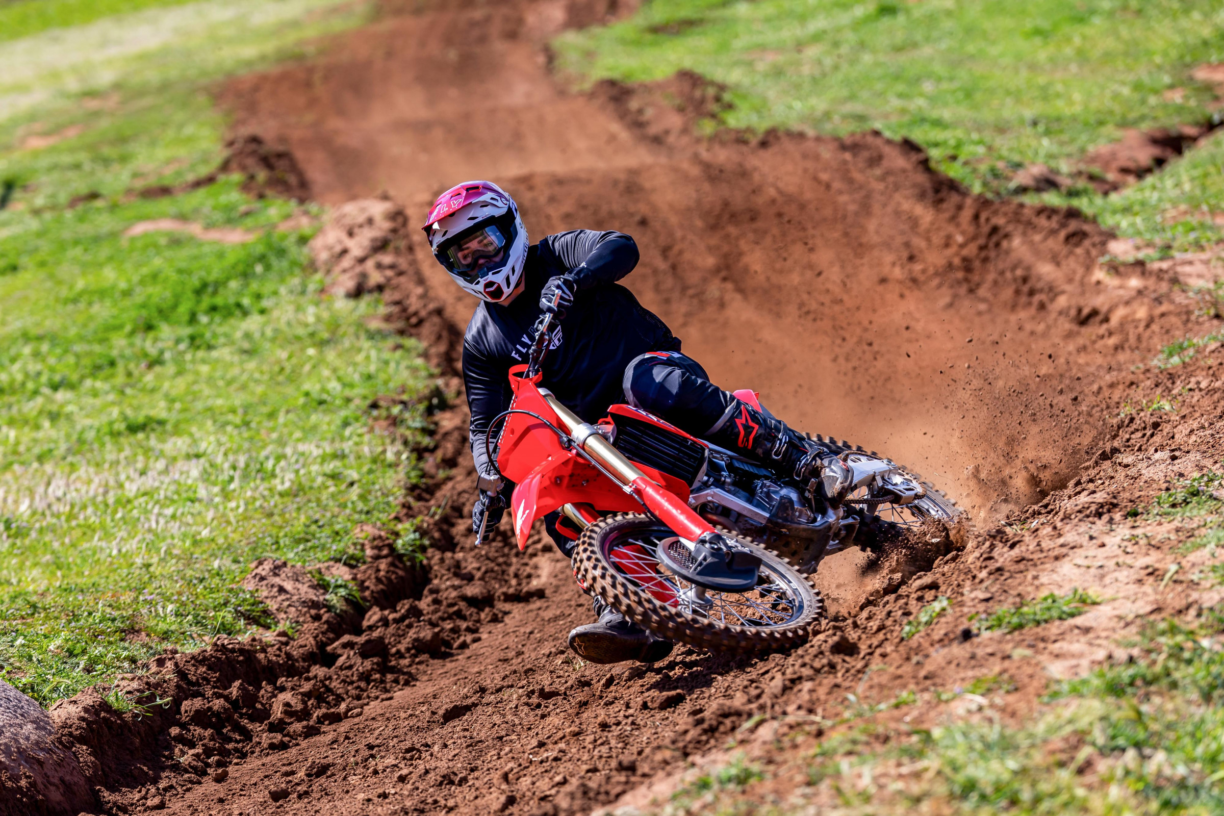 25 Honda CRF250R_action_8