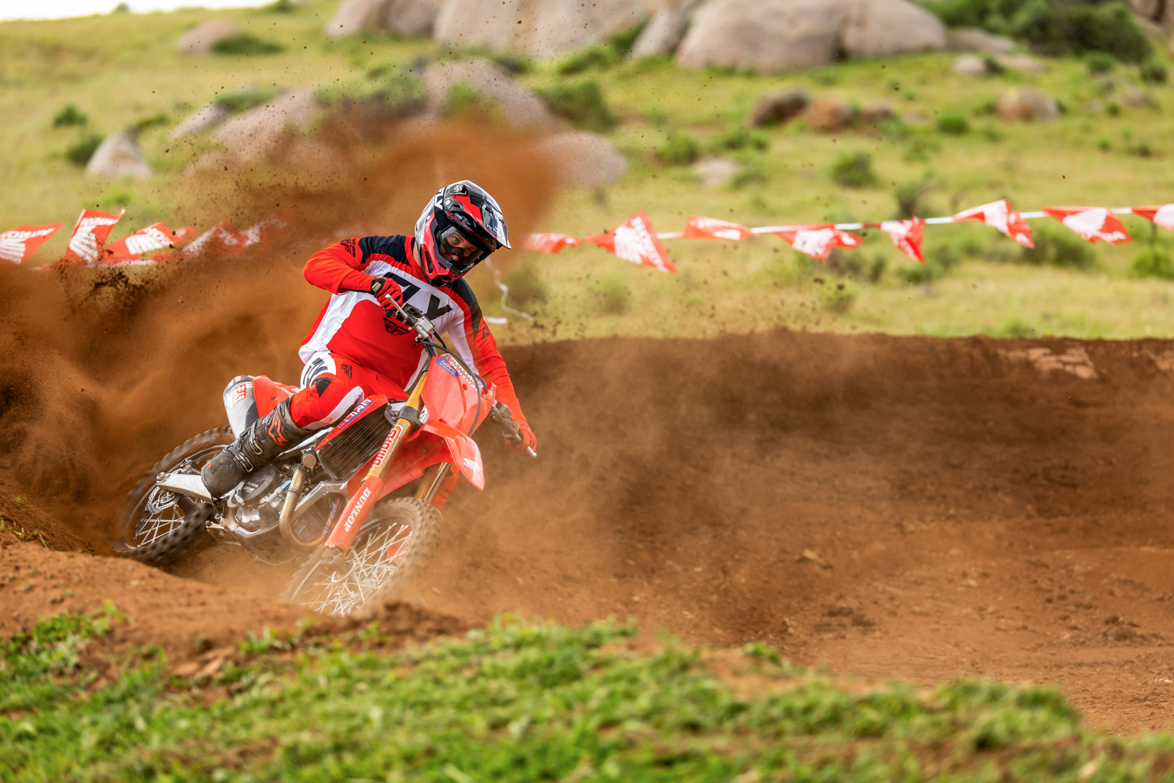25 Honda CRF450RWE_action_13
