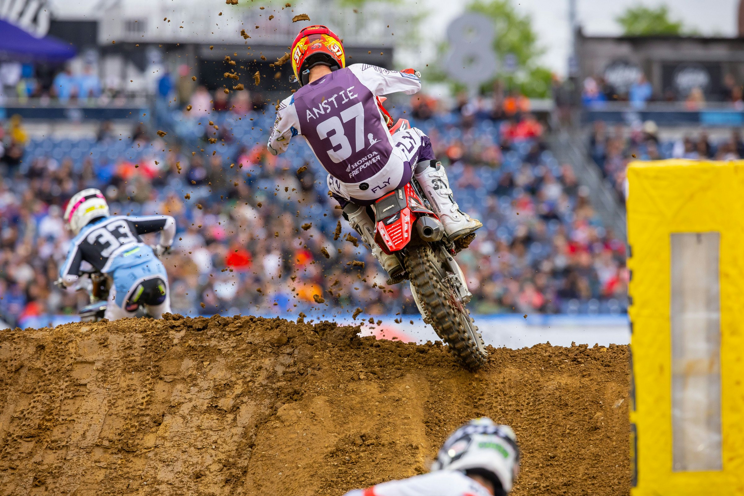 Anstie, Clason, and Starling to Participate in NFL’s Kenny Moore II Softball Game Tonight