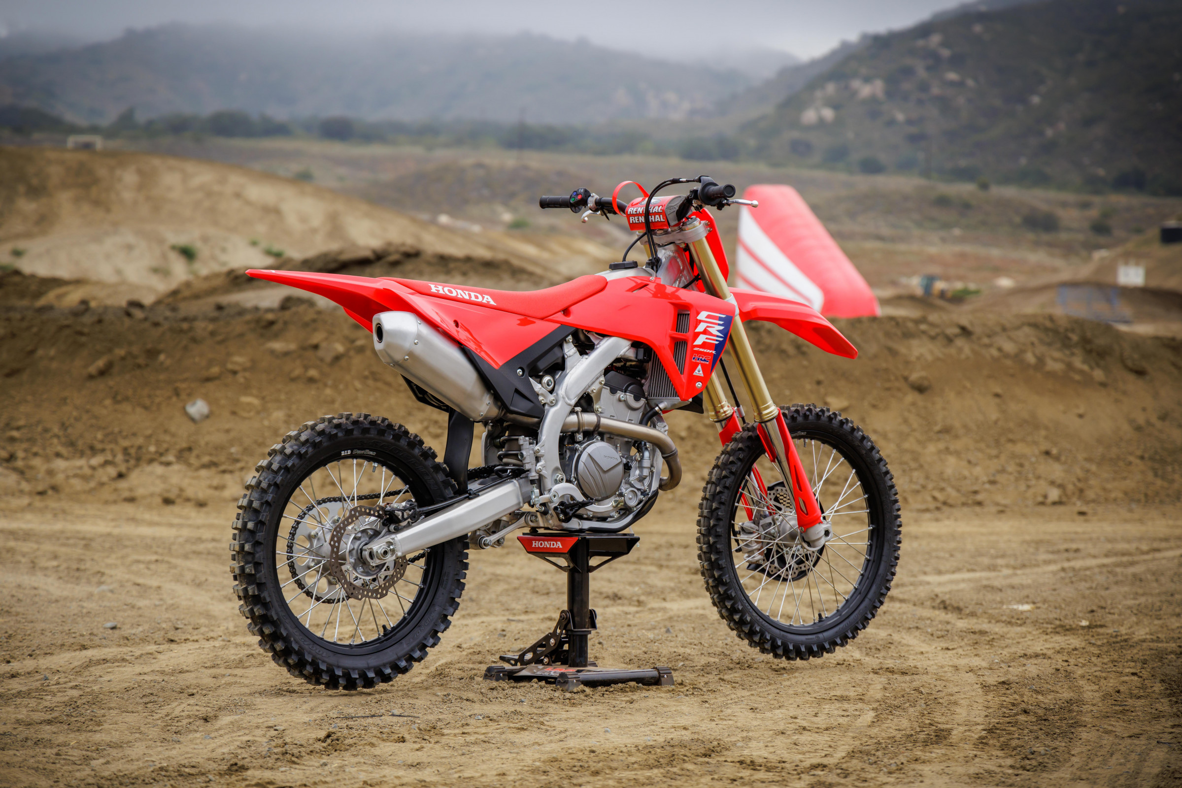 Initial Ride and First Review of All-New 2025 Honda CRF250R - Racer X