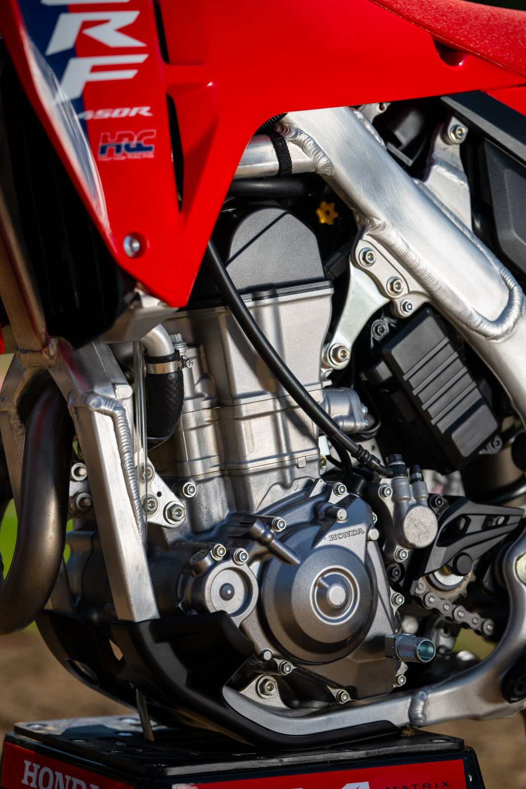 2025_HONDA_CRF450R_MEDIA_INTRO_IRONMAN_RACEWAY_ALIGN_MEDIA_129