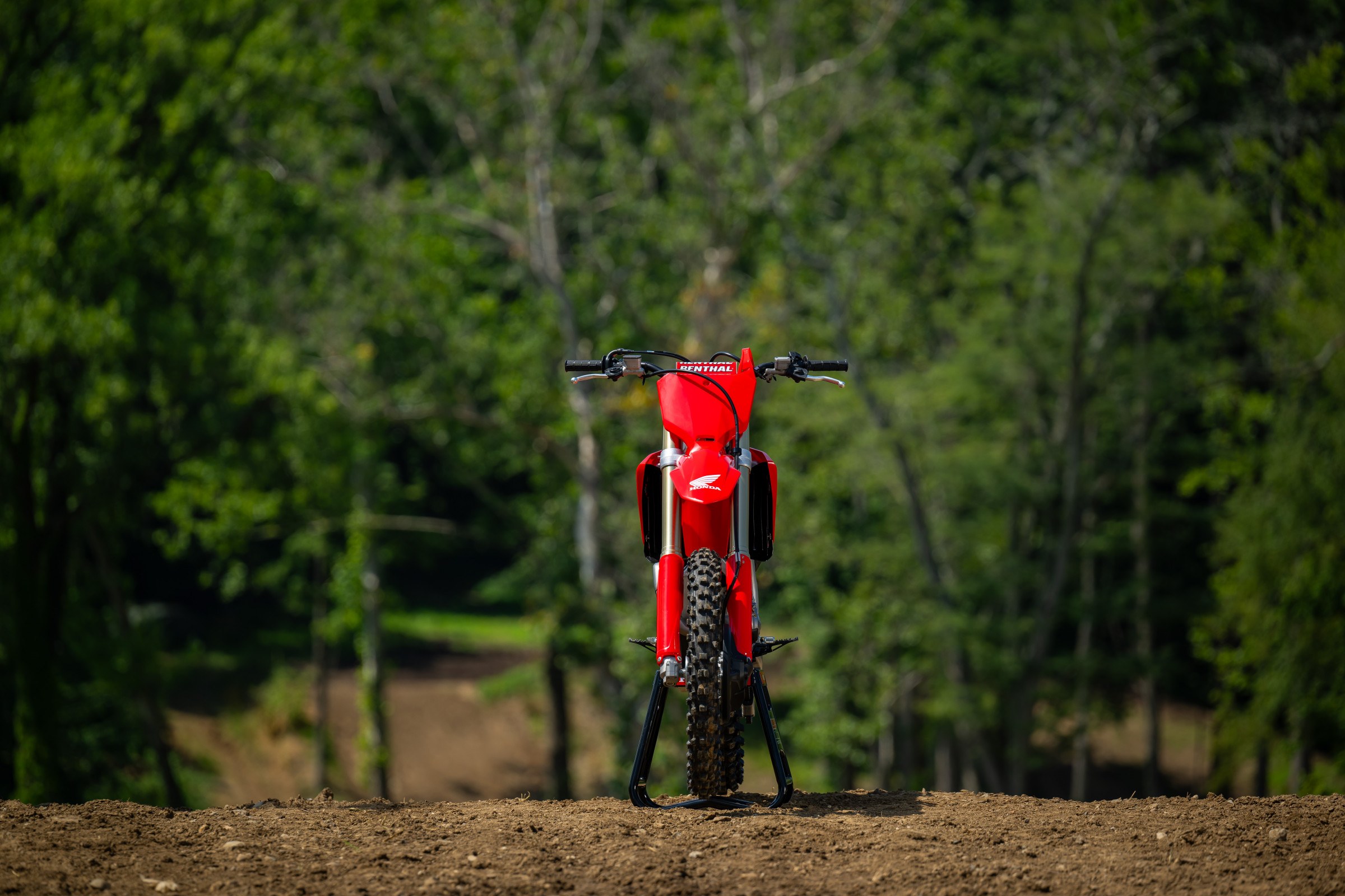 2025_HONDA_CRF450R_MEDIA_INTRO_IRONMAN_RACEWAY_ALIGN_MEDIA_044