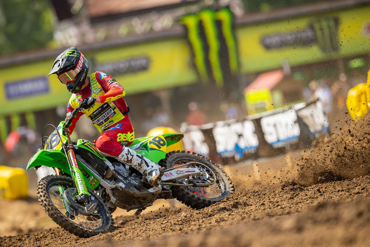 Landen Gordon went wire-to-wire to capture the 250 B opening moto win.