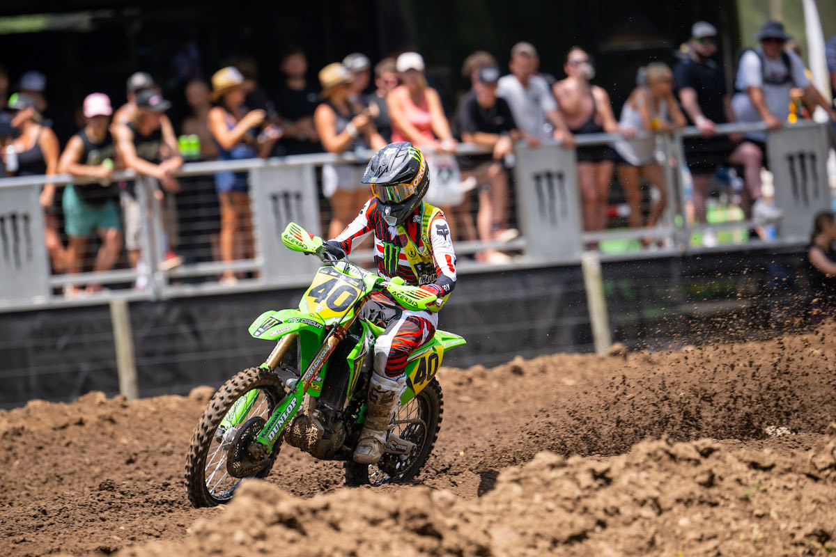 Caden Dudney went wire-to-wire to capture the Schoolboy 2 opening moto win.