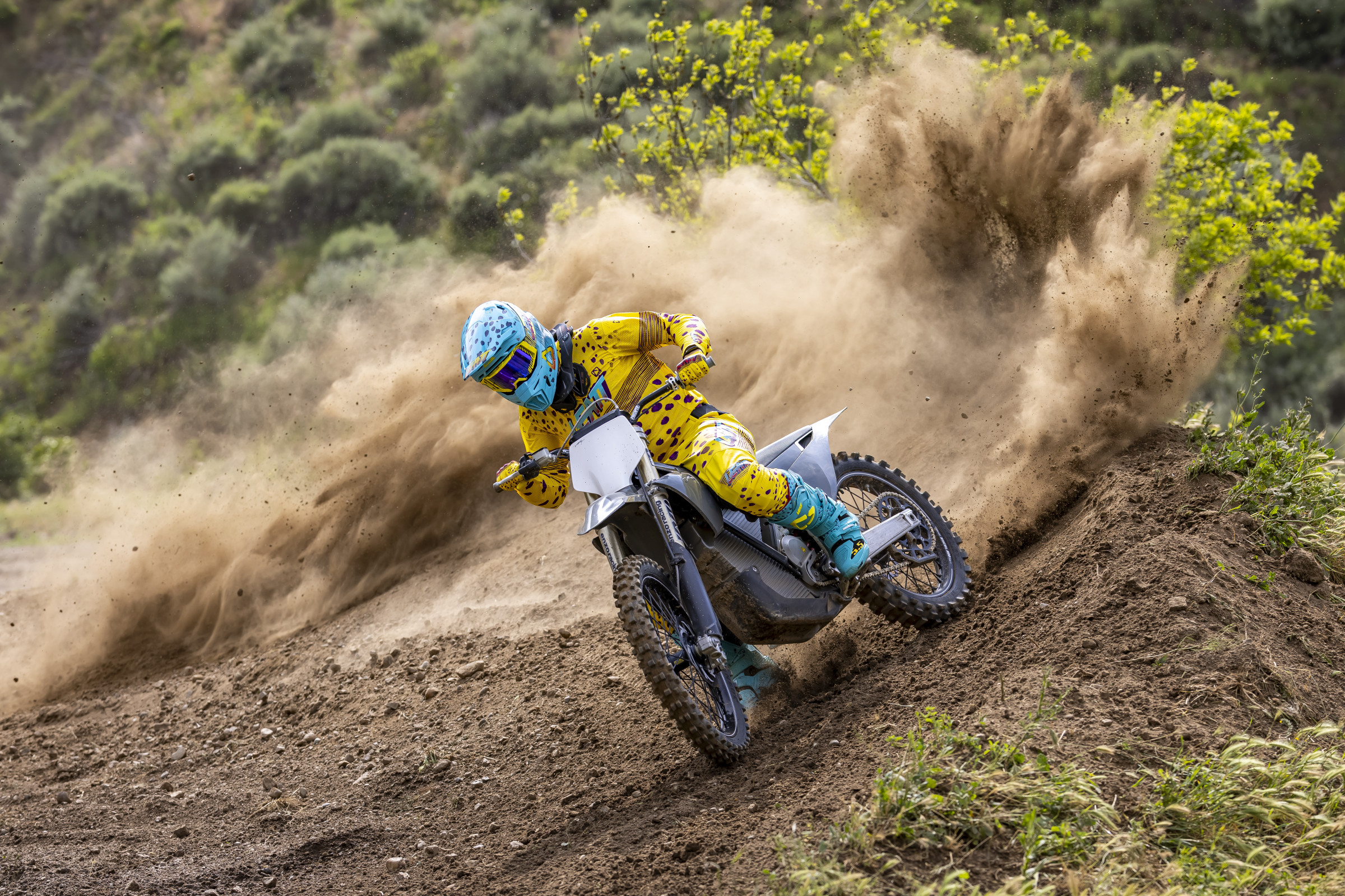 Leatt Reveals 2025 Head-to-Toe Moto Range - Racer X