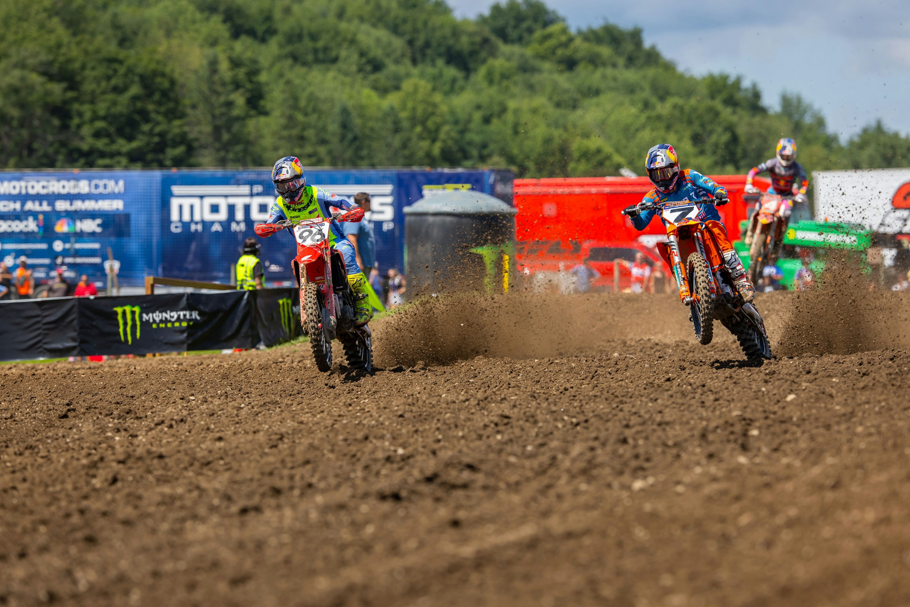 So können Sie die Ironman National- und Swiss MXGP-Meisterschaften 2024 im Fernsehen verfolgen So können Sie die Ironman National- und Swiss MXGP-Meisterschaften 2024 im Fernsehen verfolgen