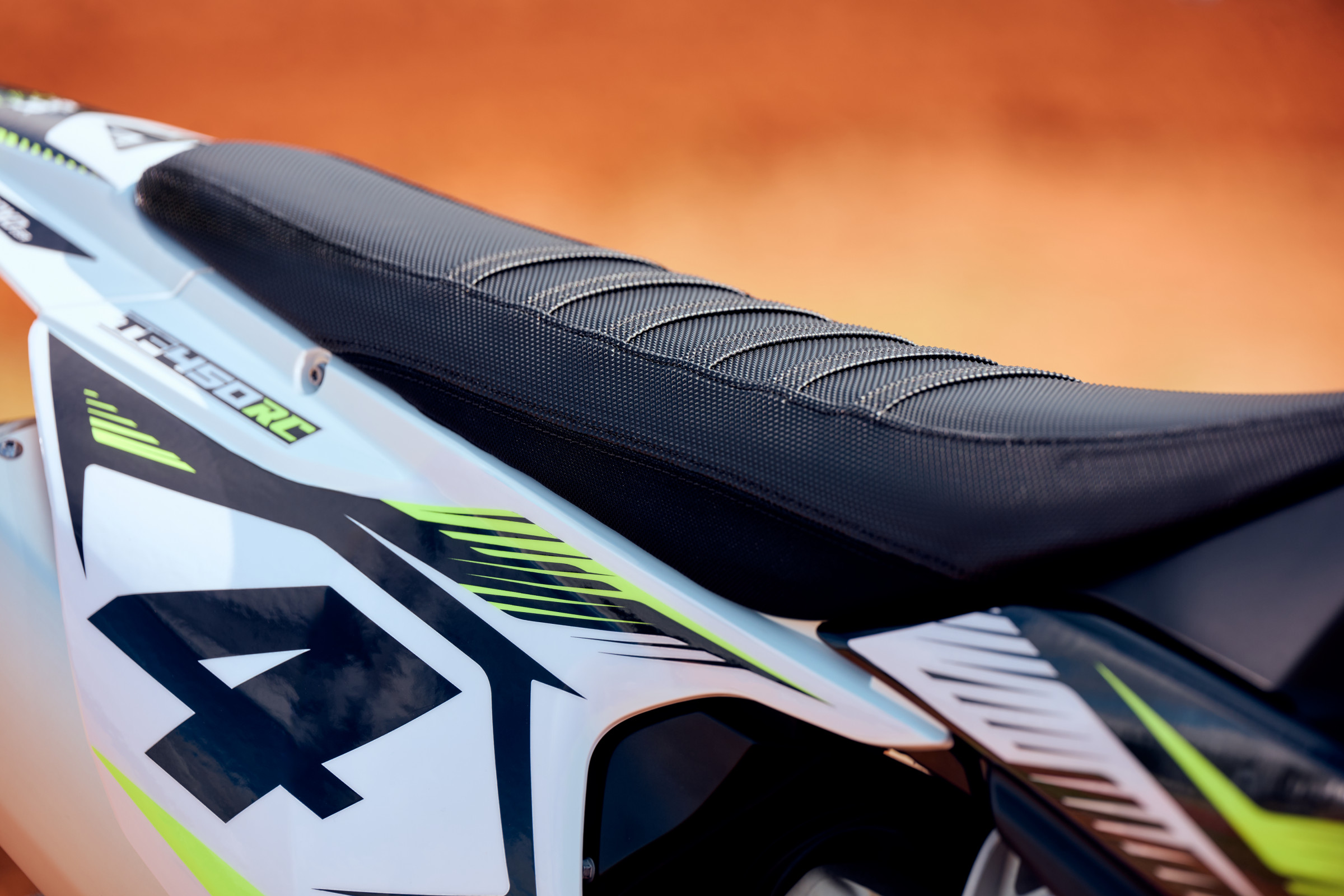 TF450RC_MY25__RSP3593