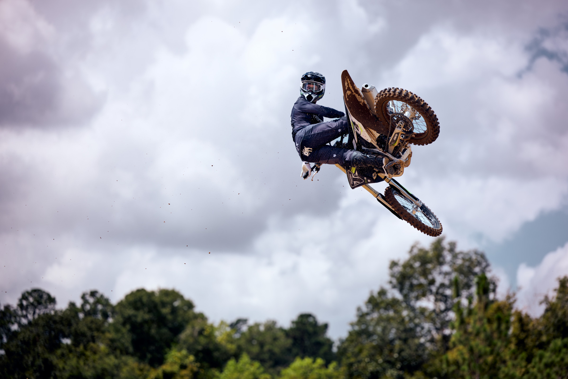 TF450RC_MY25__RSP3890