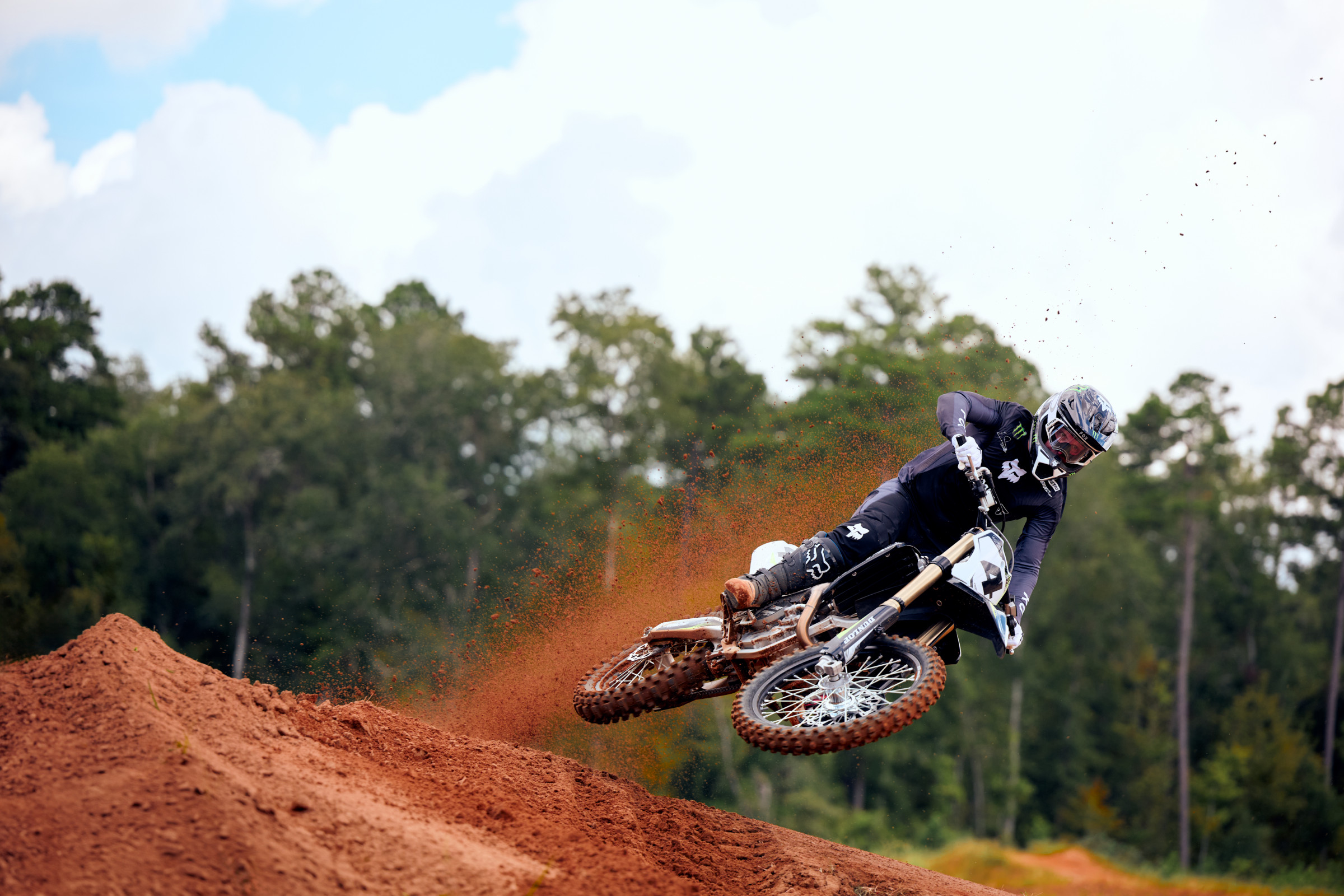 TF450RC_MY25__RSP3983