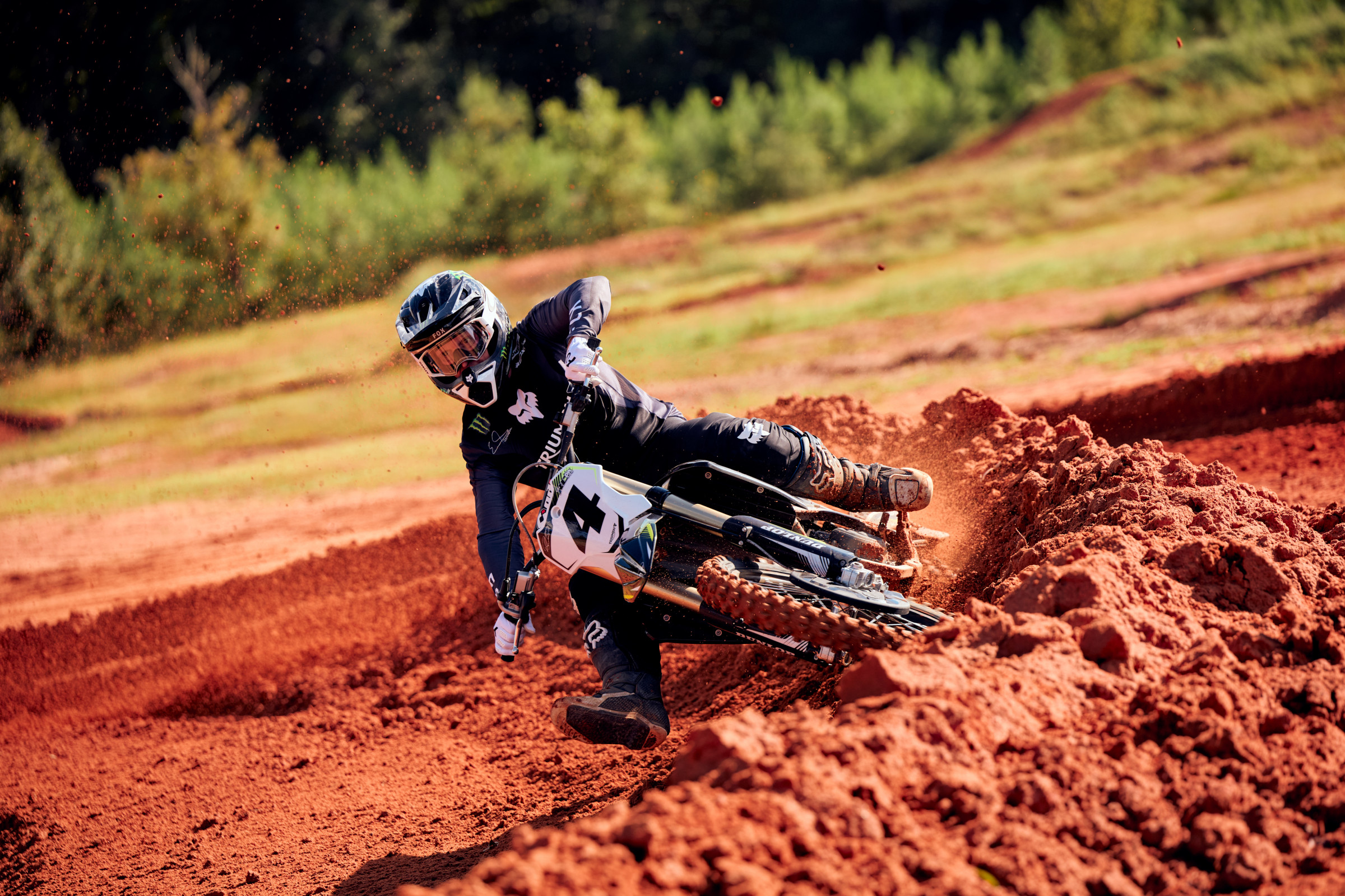 TF450RC_MY25__RSP4222