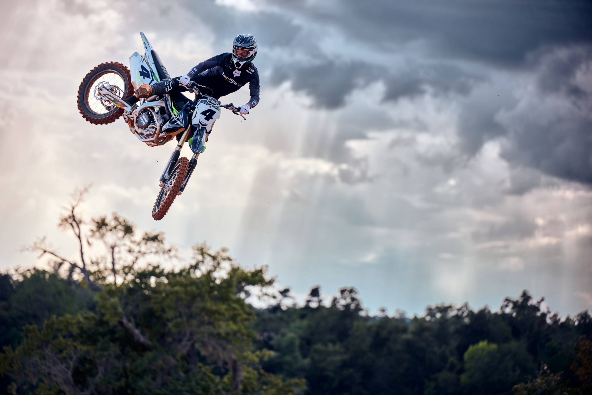 TF450RC_MY25__RSP4269