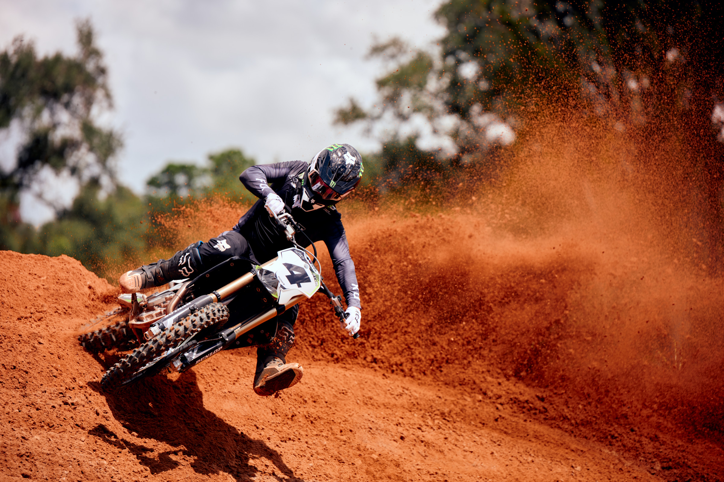 TF450RC_MY25__RSP4060