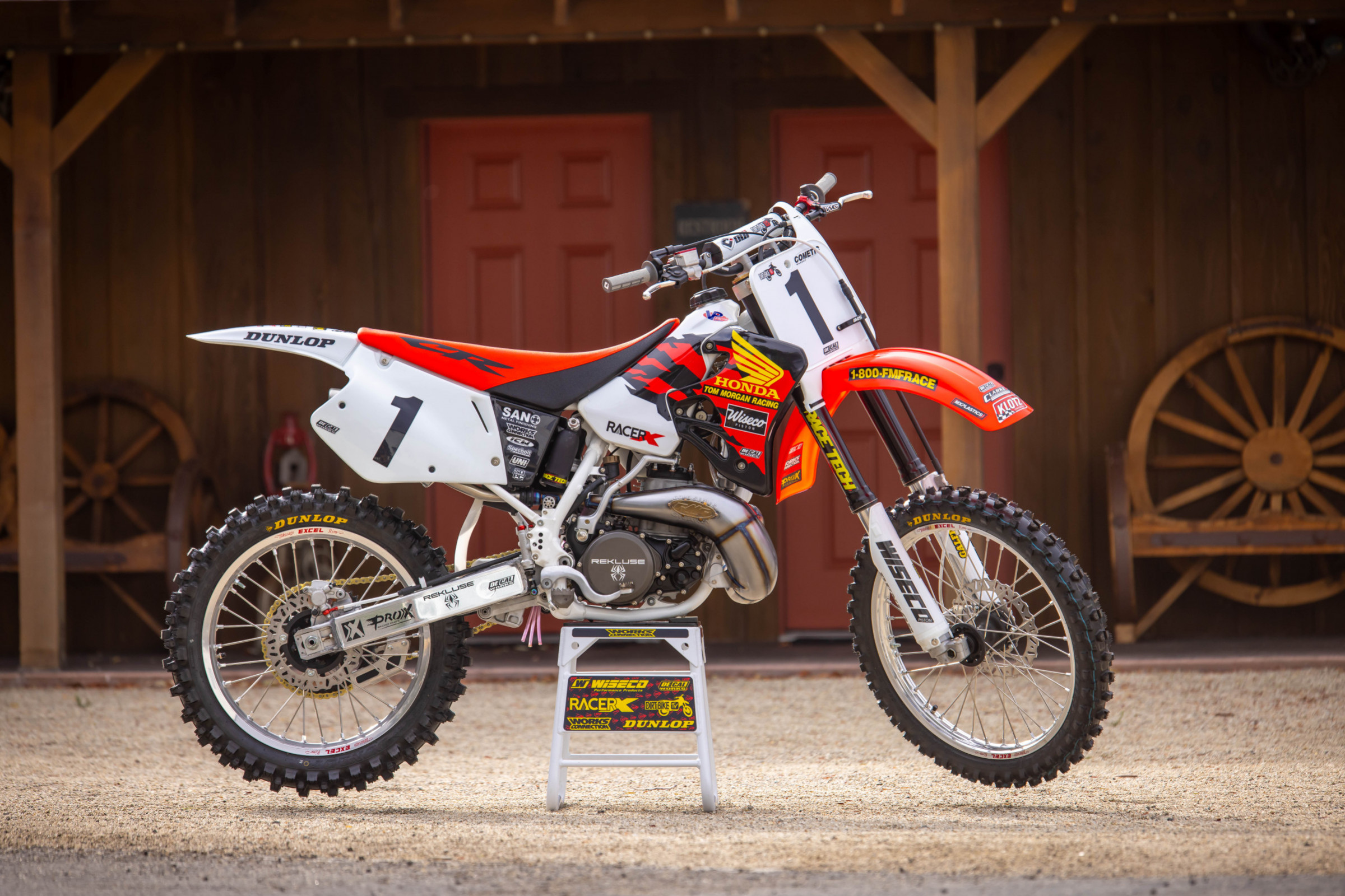 1996 Honda CR250R Garage Build Project Bike - Racer X