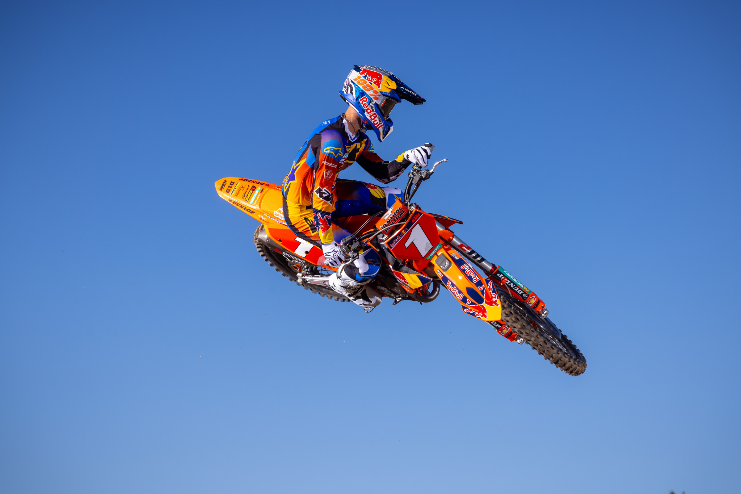 660238_VialleKTMDec24-Cudby-080_Team Shooting Red Bull KTM SX 2025