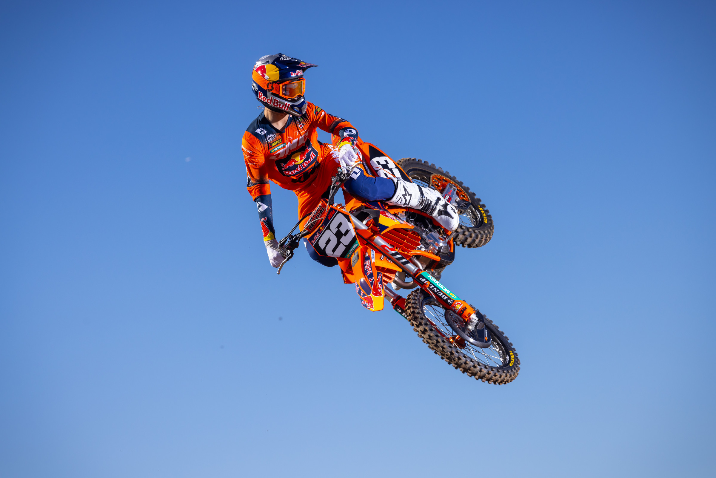 660126_BeaumerKTMDec24-Cudby-066_Team Shooting Red Bull KTM SX 2025