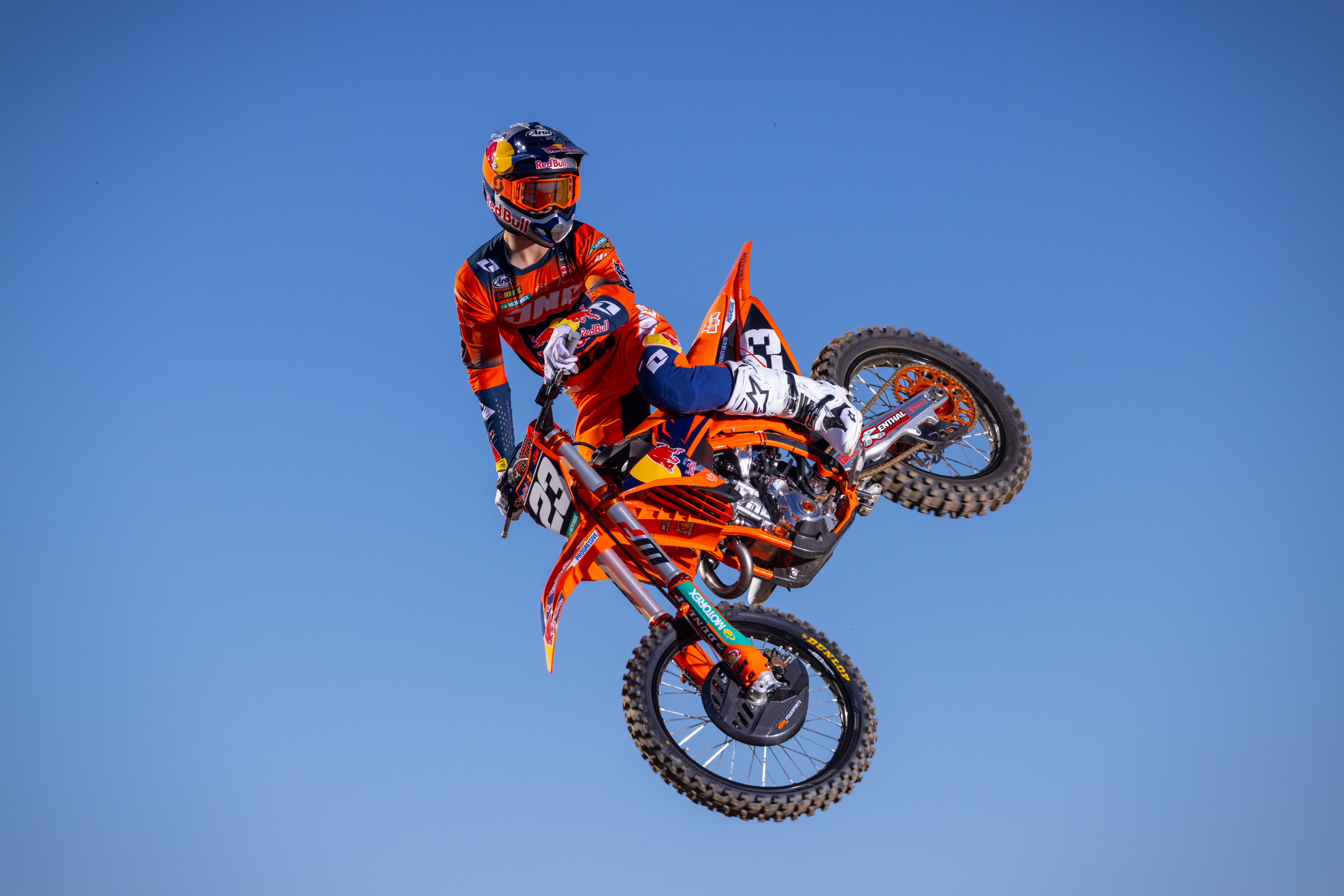 660127_BeaumerKTMDec24-Cudby-072_Team Shooting Red Bull KTM SX 2025