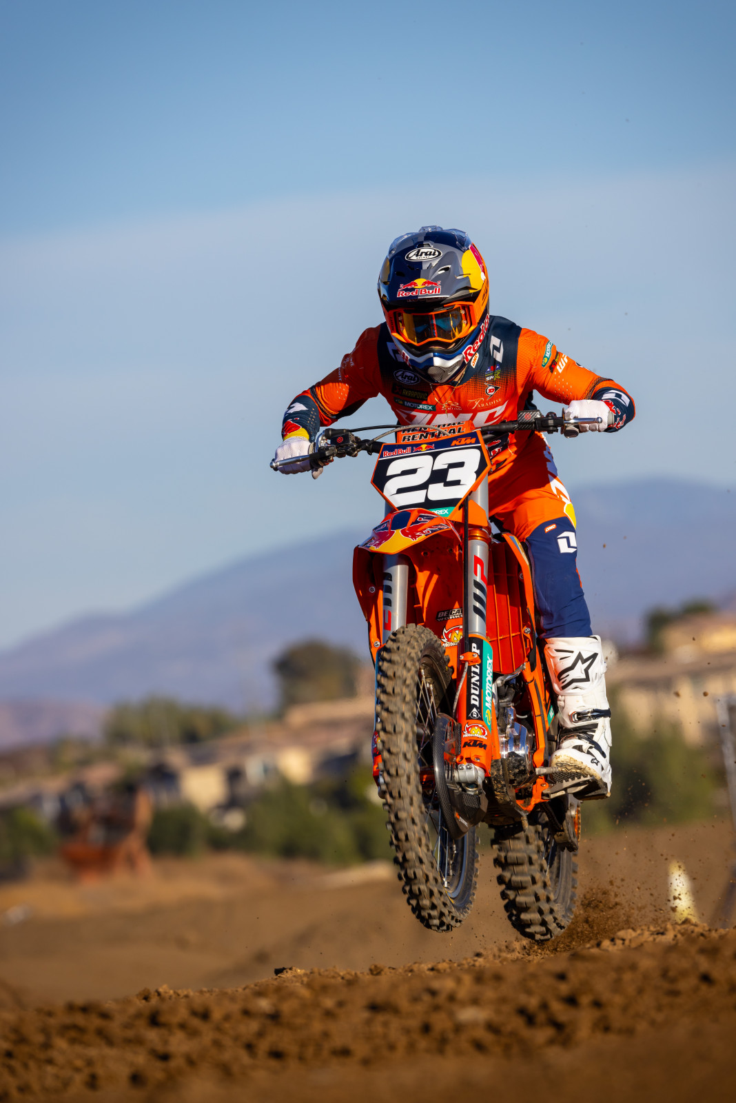 660134_BeaumerKTMDec24-Cudby-098_Team Shooting Red Bull KTM SX 2025