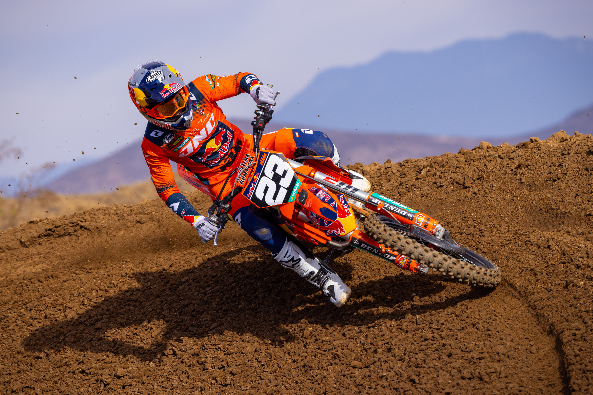 660148_BeaumerKTMDec24-Cudby-142_Team Shooting Red Bull KTM SX 2025_MY25 KTM 250 SX-F FACTORY EDITION_MY25 KTM 250 SX-F FACTORY EDITION