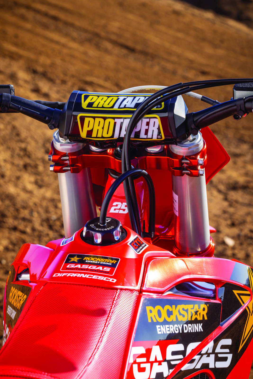 99311_GroupsMisc-GasGasDec24-Cudby-045