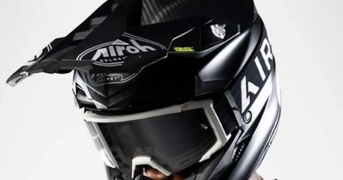 airoh helmet apparel Trr-s Inner Lining Black XS Airoh Aviator Ace 2 Black Matt Offroad HelmetDiscover the Airoh Aviator Ace 2 AVIATOR III GLORY - Glory