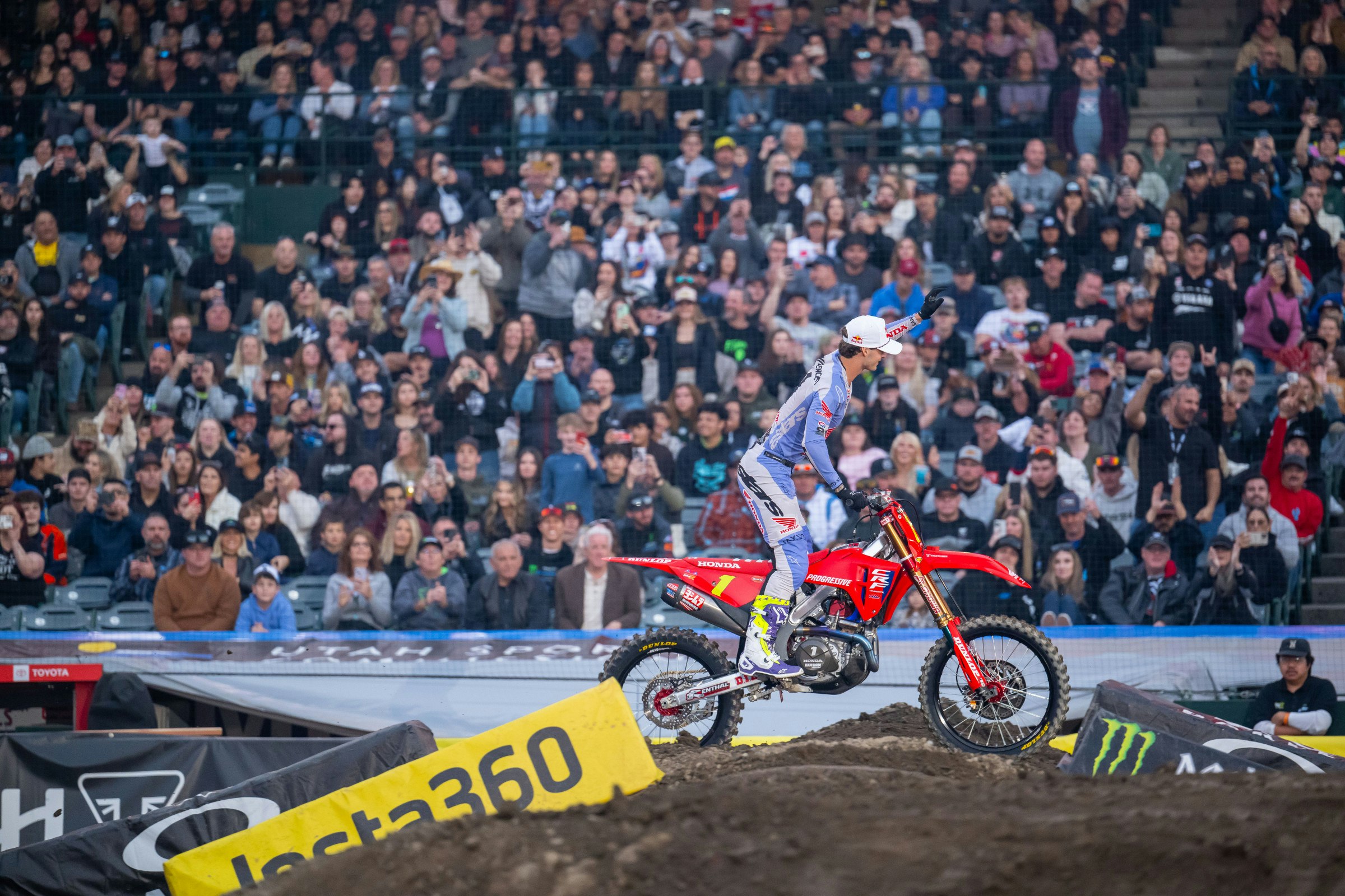San Diego Supercross Betting Odds Are Live: Jett Lawrence Still Favorite Despite Struggles at A1