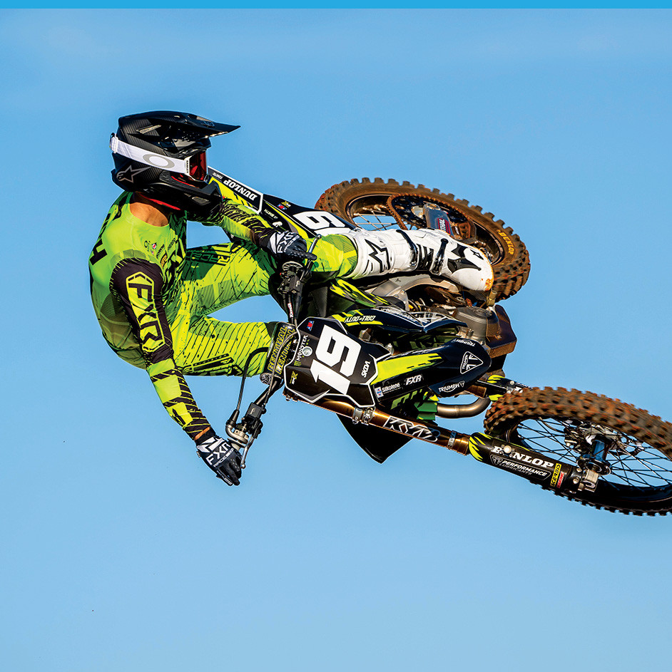 19 Jordon Smith TRIUMPH_MOTORCYCLES_2024_2025_TEAM_SHOOT_ALIGN_MEDIA_0546