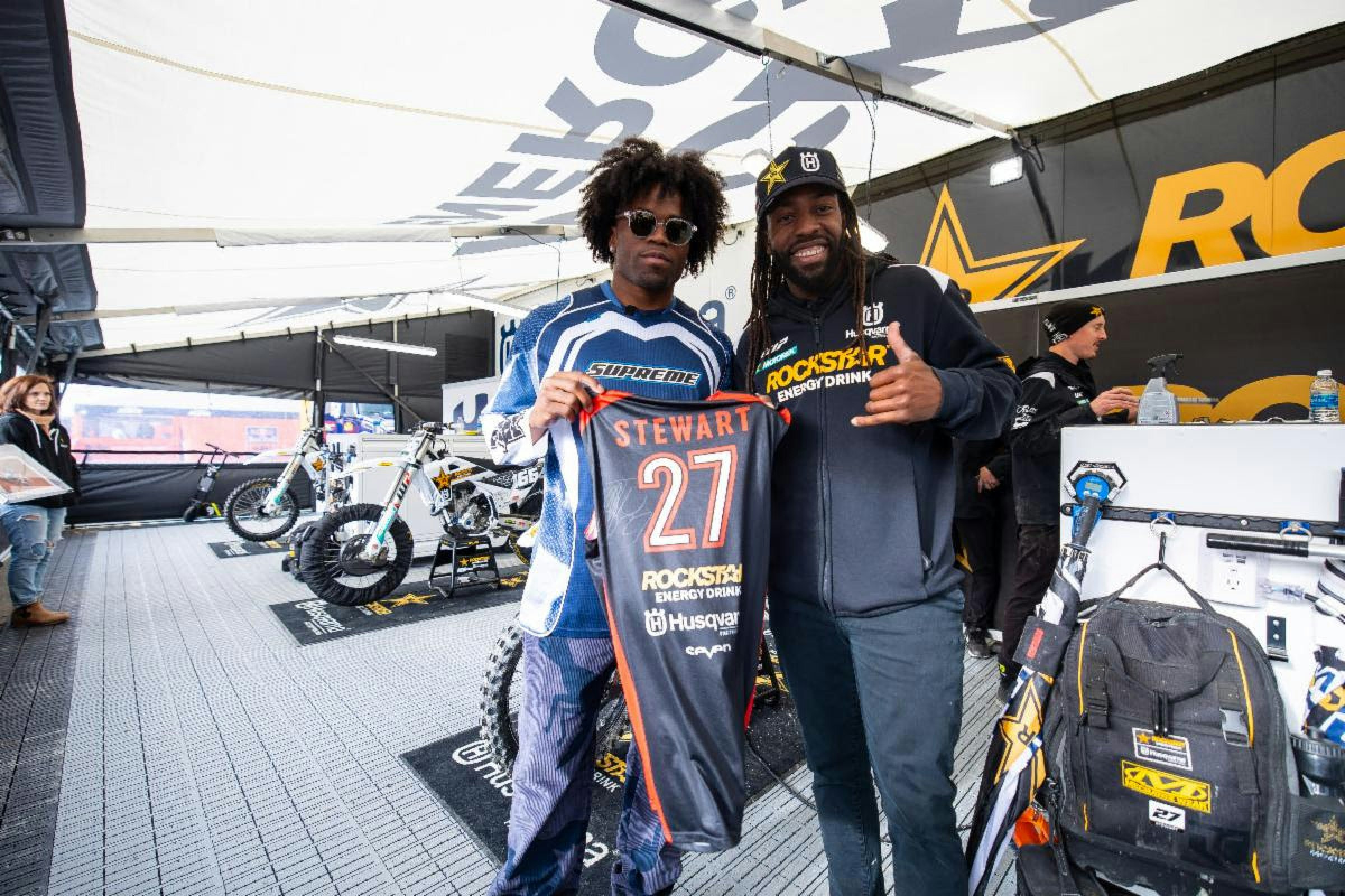 Colts Player Kenny Moore II Named Grand Marshal for Indianapolis Supercross