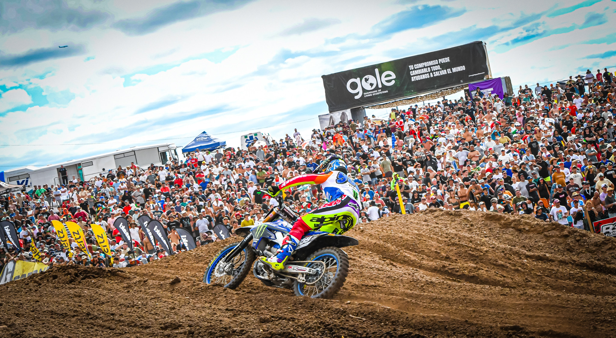 06 renaux and the fans